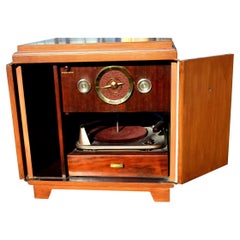 Vintage Crosley Turntable and Radio