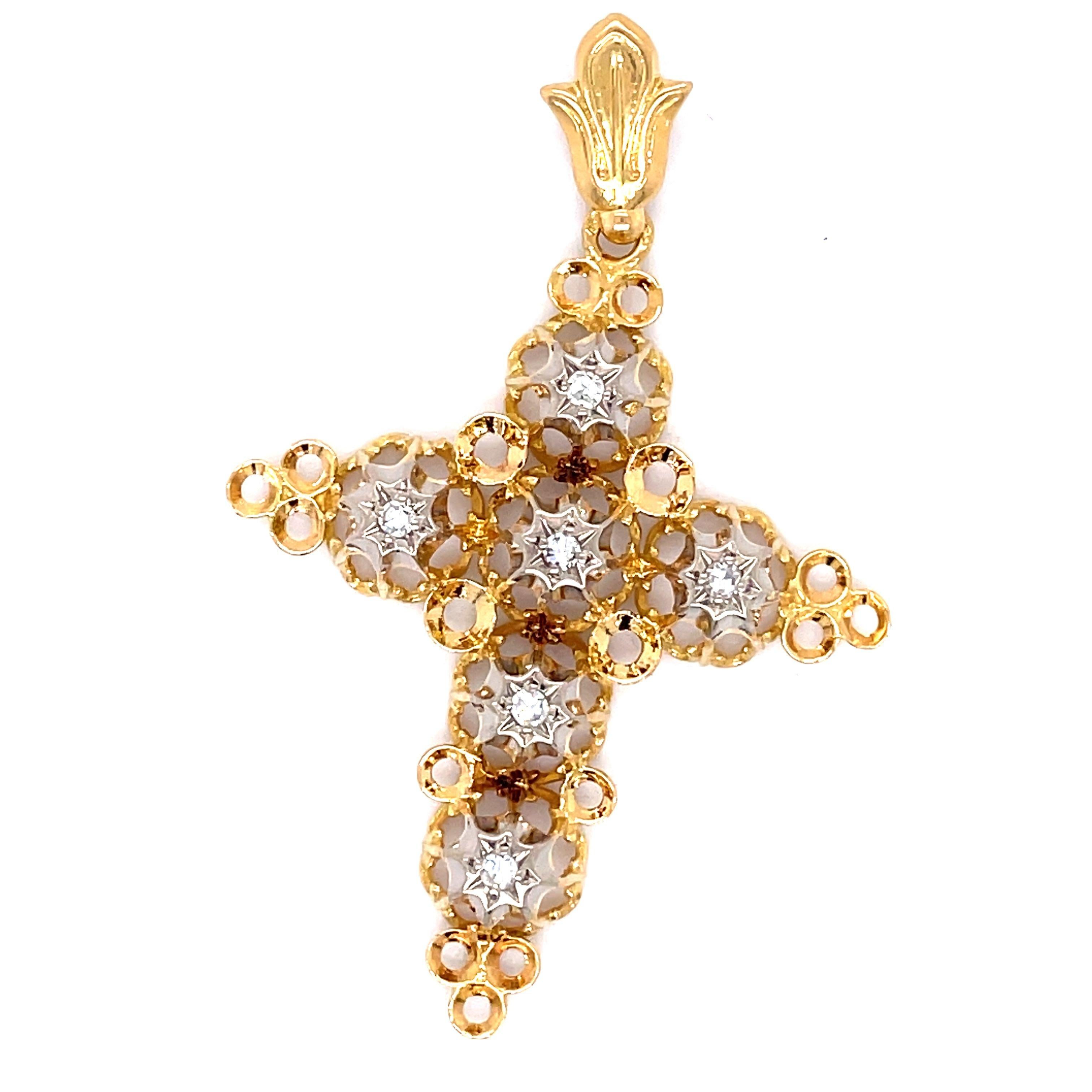 Art Deco Vintage Cross Pendant - 0.10 CT Round Shape Natural Diamonds, 18K Yellow Gold For Sale