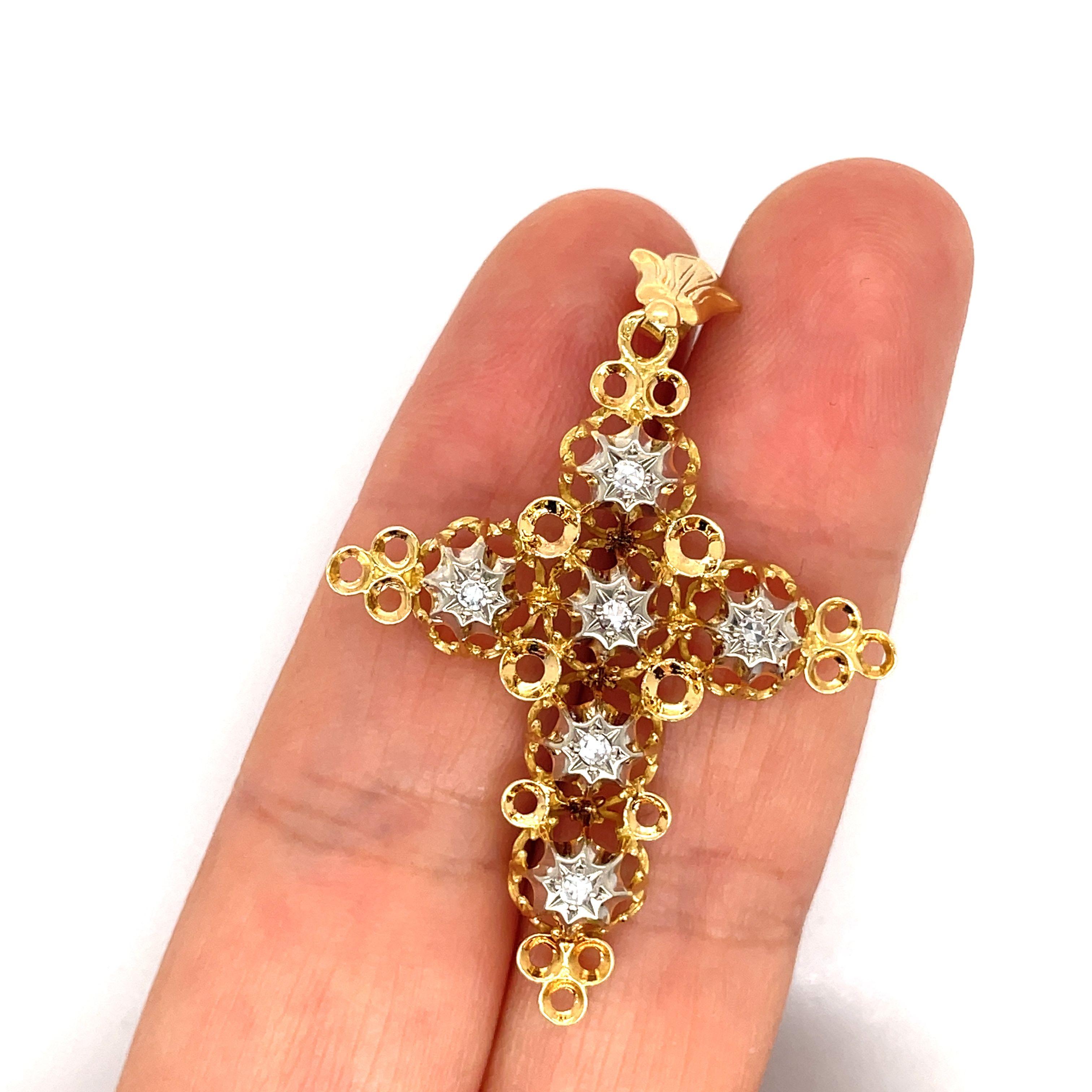 Round Cut Vintage Cross Pendant - 0.10 CT Round Shape Natural Diamonds, 18K Yellow Gold For Sale