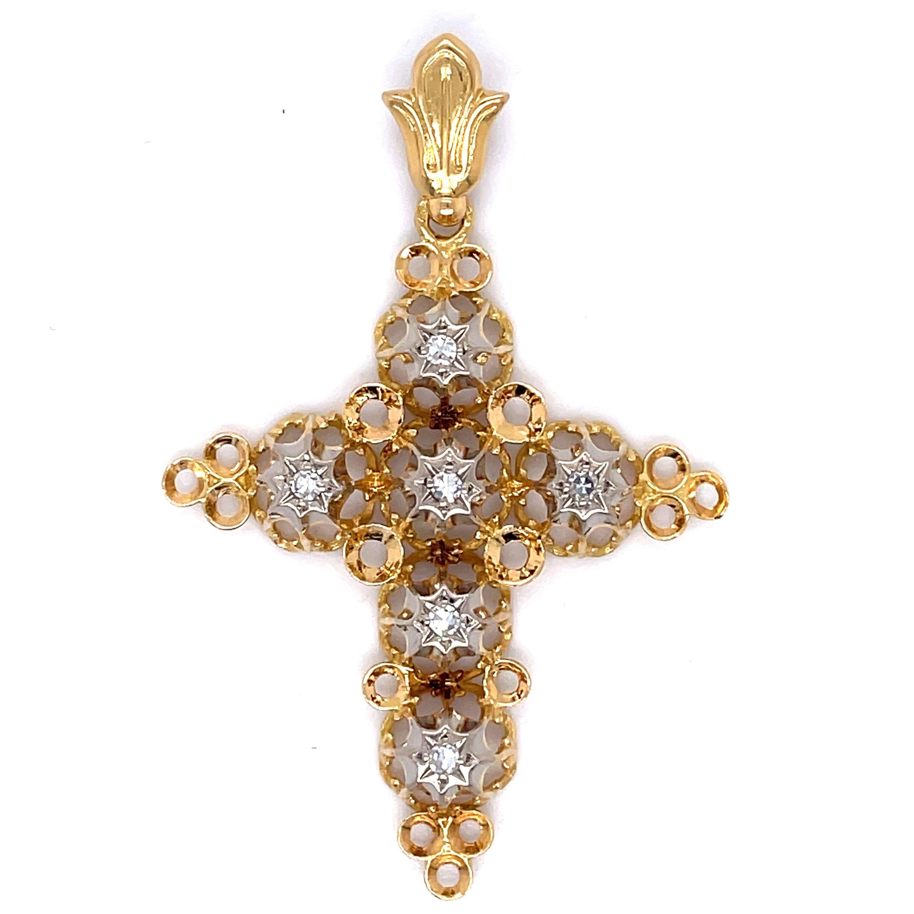 Women's or Men's Vintage Cross Pendant - 0.10 CT Round Shape Natural Diamonds, 18K Yellow Gold For Sale