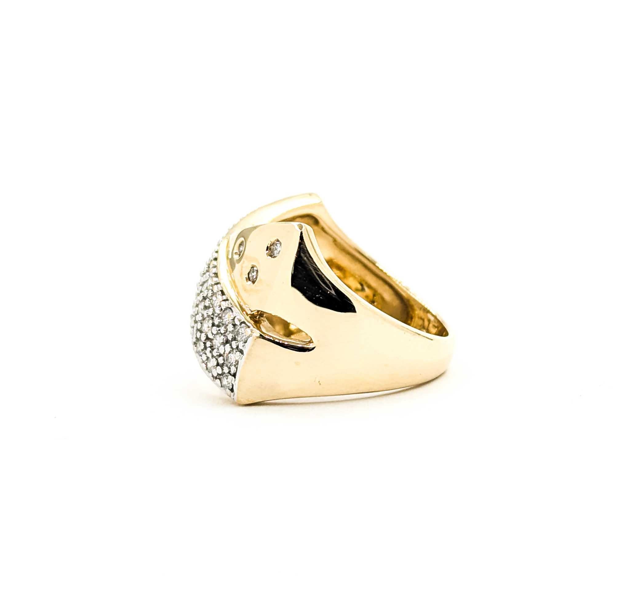 Vintage Crossover Diamond Ring in 14k Yellow Gold For Sale 2