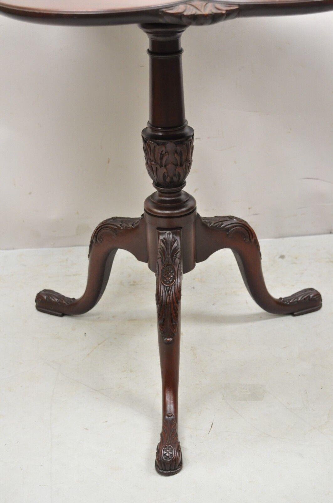 Vintage Crotch Mahogany Chippendale Style Pie Crust Pedestal Side Tea Table For Sale 5