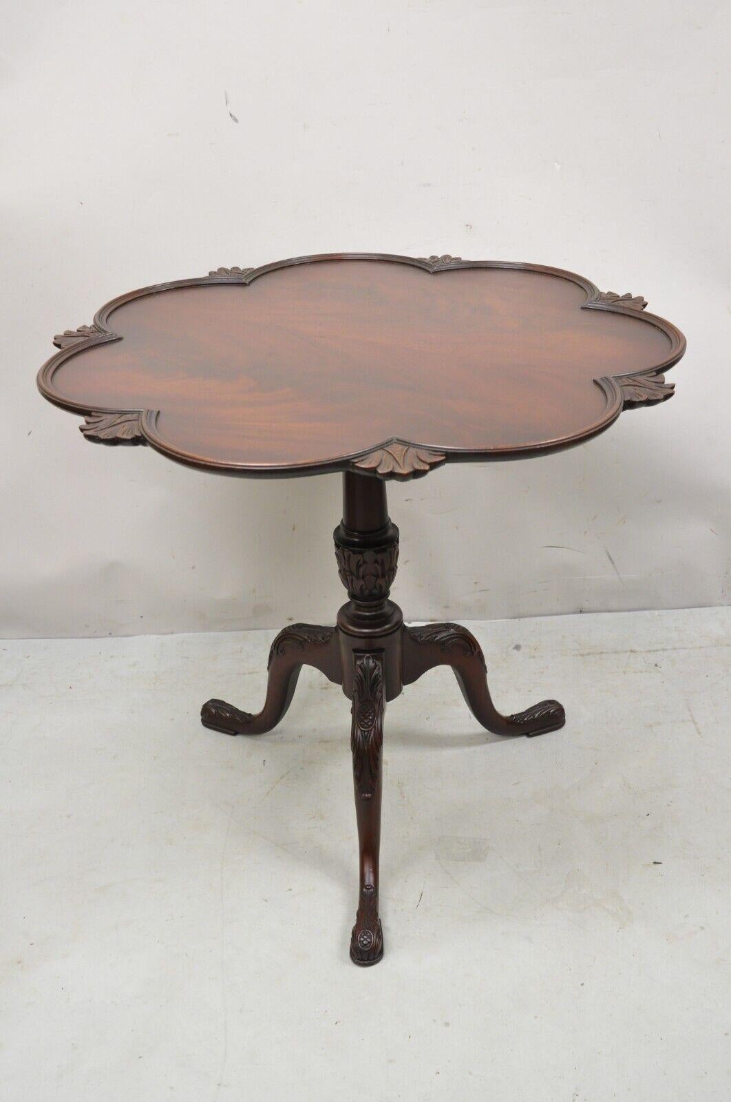 Vintage Crotch Mahogany Chippendale Style Pie Crust Pedestal Side Tea Table For Sale 7