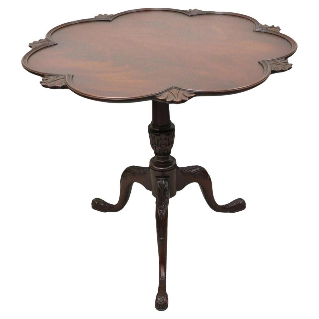 Vintage Crotch Mahogany Chippendale Style Pie Crust Pedestal Side Tea Table