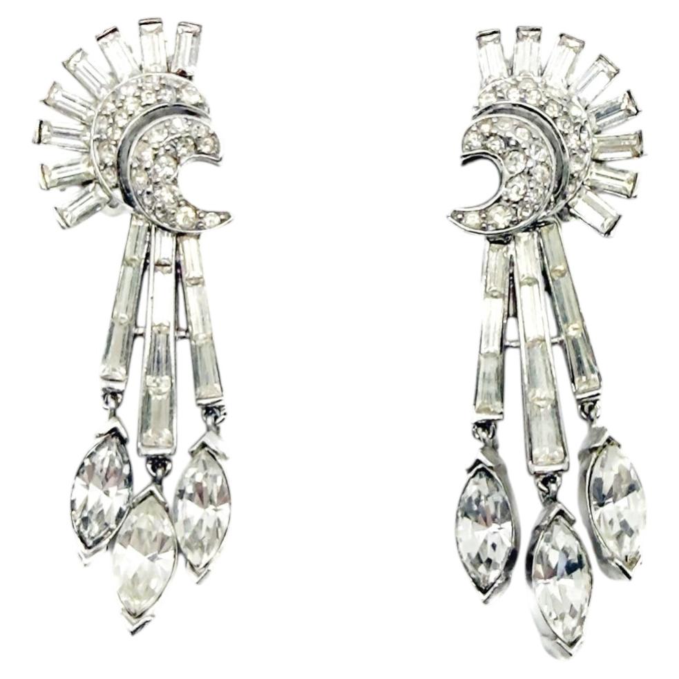 Pendientes vintage de cristal Art Déco de Trifari con diseño de corona, década de 1950