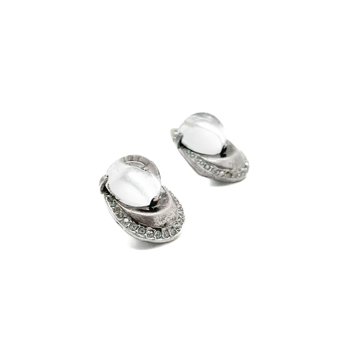 Vintage Crown Trifari by Alfred Philippe Jelly Belly Earrings 1940s In Good Condition For Sale In Wilmslow, GB
