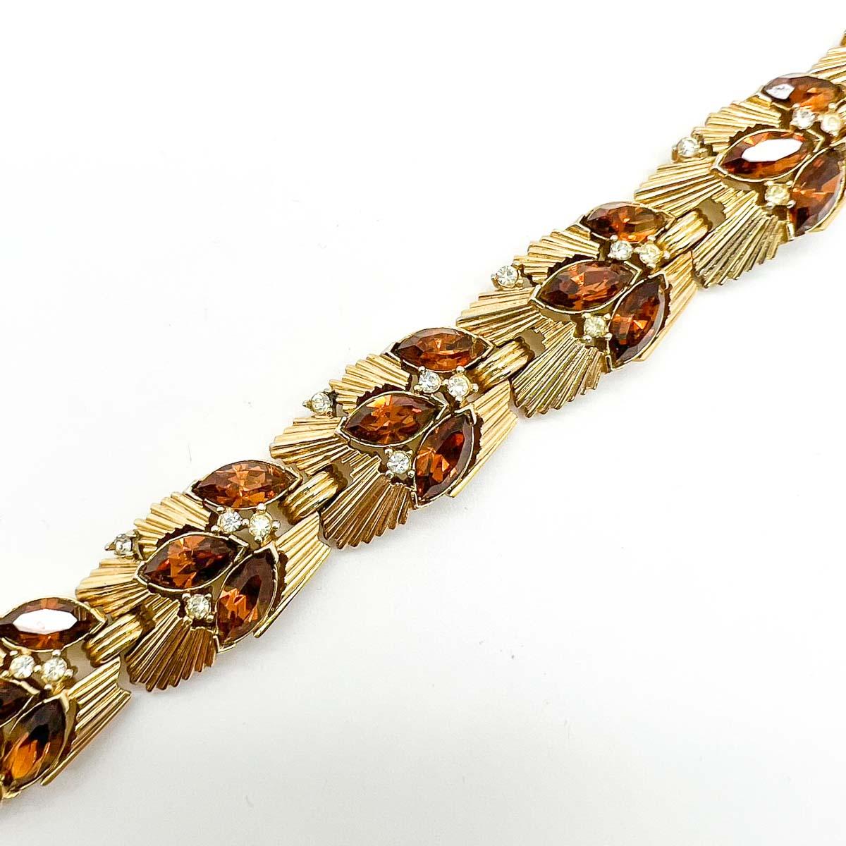 Vintage Crown Trifari Modernist Topaz Crystal Parure 1960s In Good Condition For Sale In Wilmslow, GB
