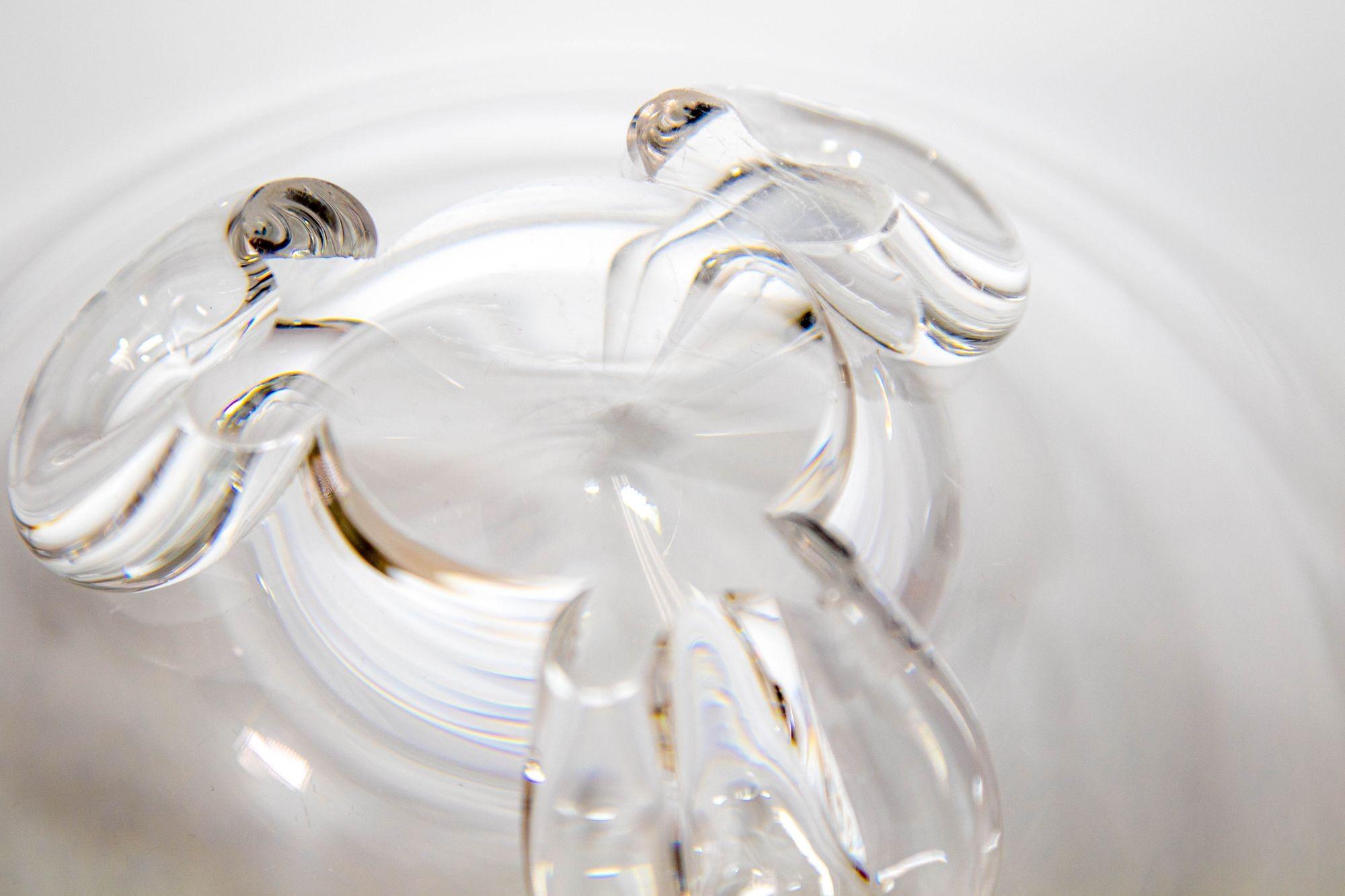 Hand-Crafted Vintage Crystal Art Glass Steuben Bowl on Tripod Base For Sale