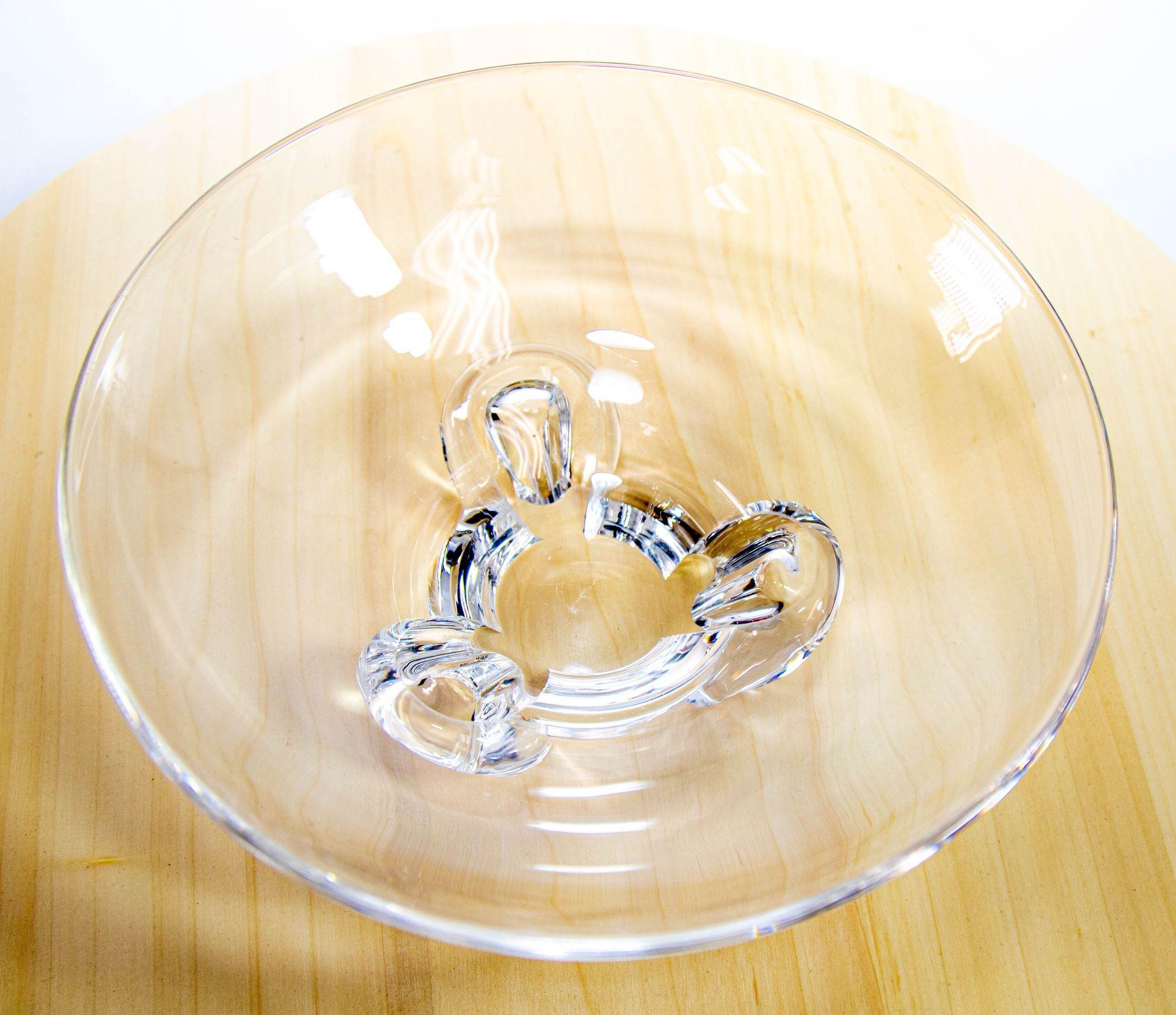 Vintage Crystal Art Glass Steuben Bowl on Tripod Base For Sale 2