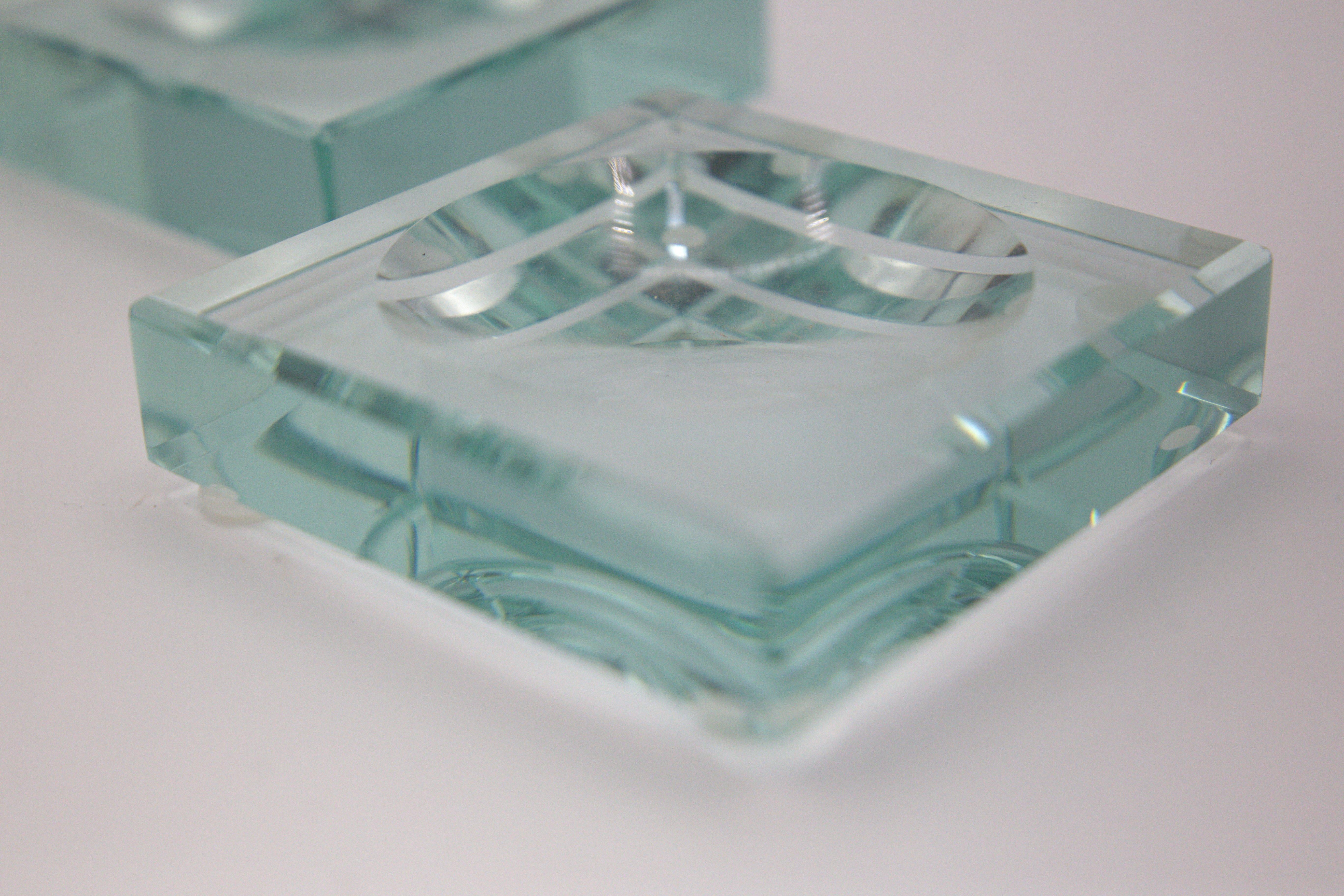 Milieu du XXe siècle Cendriers vintage en cristal de Fontana Arte en vente