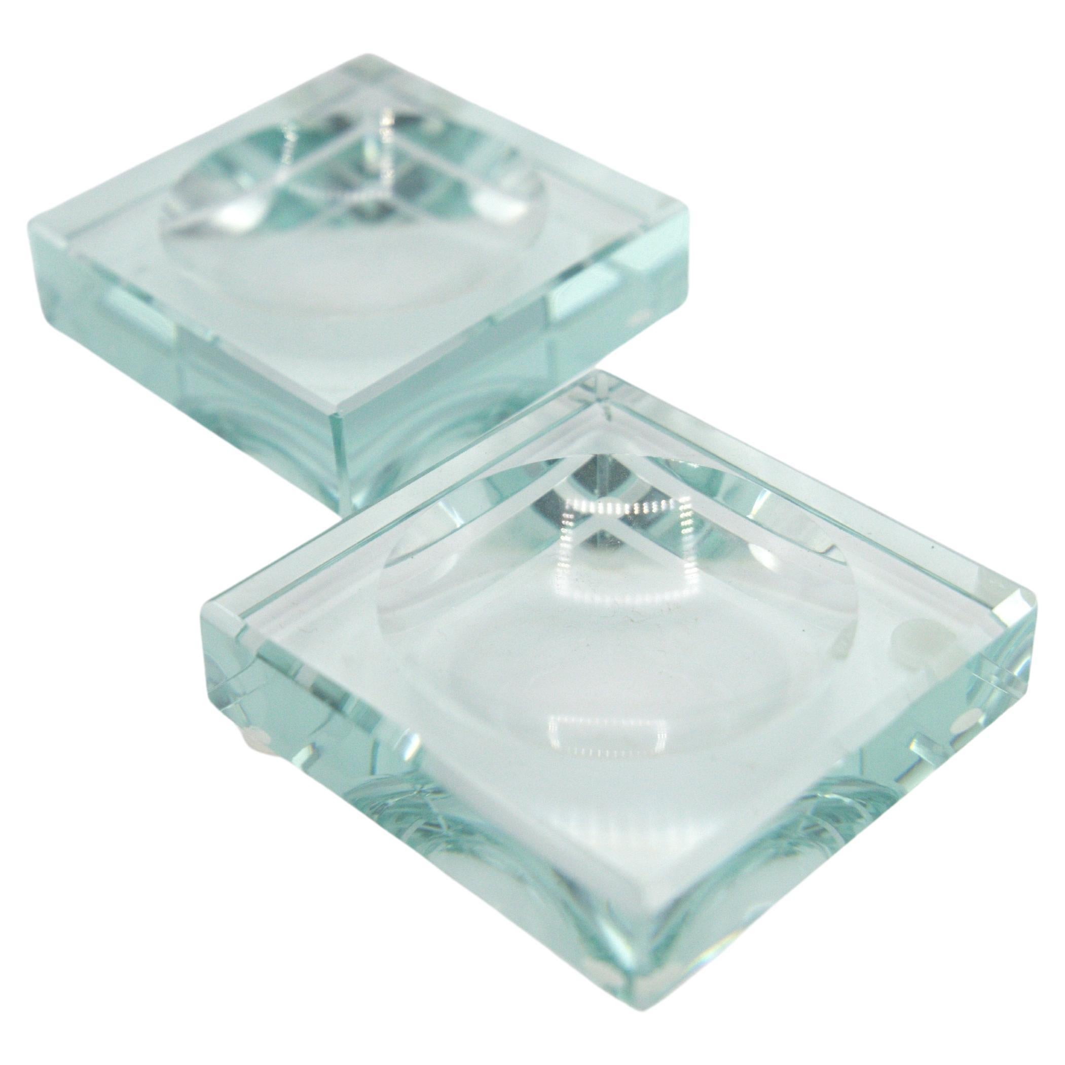 Vintage Crystal Ashtrays by Fontana Arte For Sale