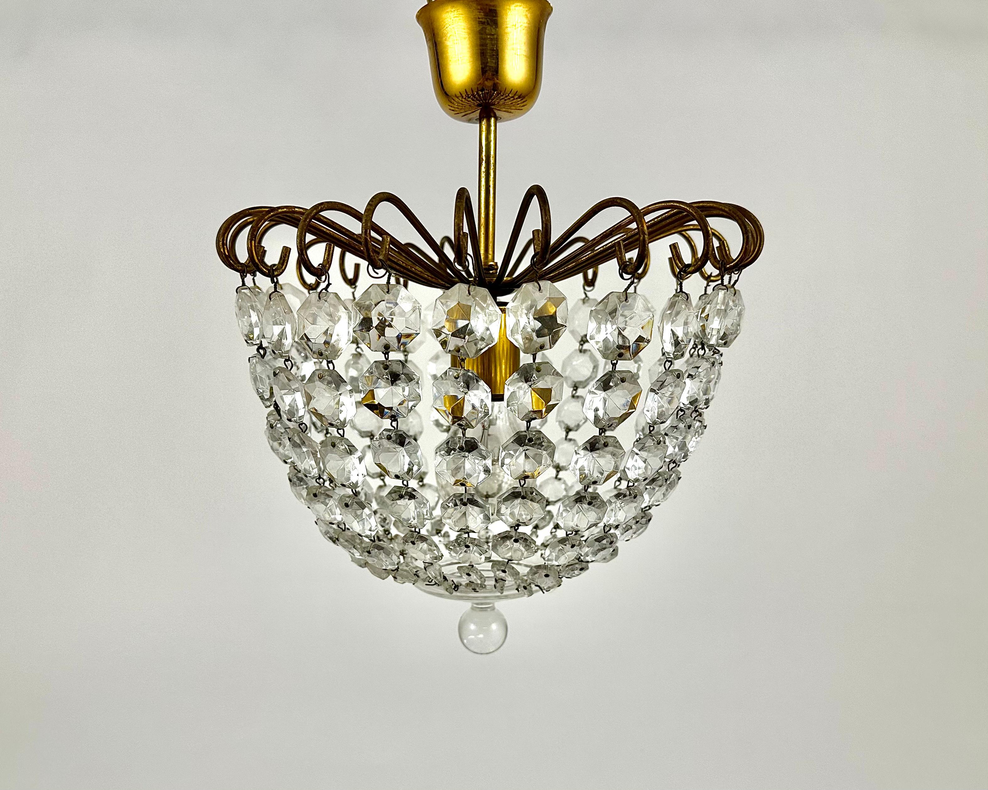 Mid-20th Century Vintage Crystal Brass Chandelier France 1960s For Sale