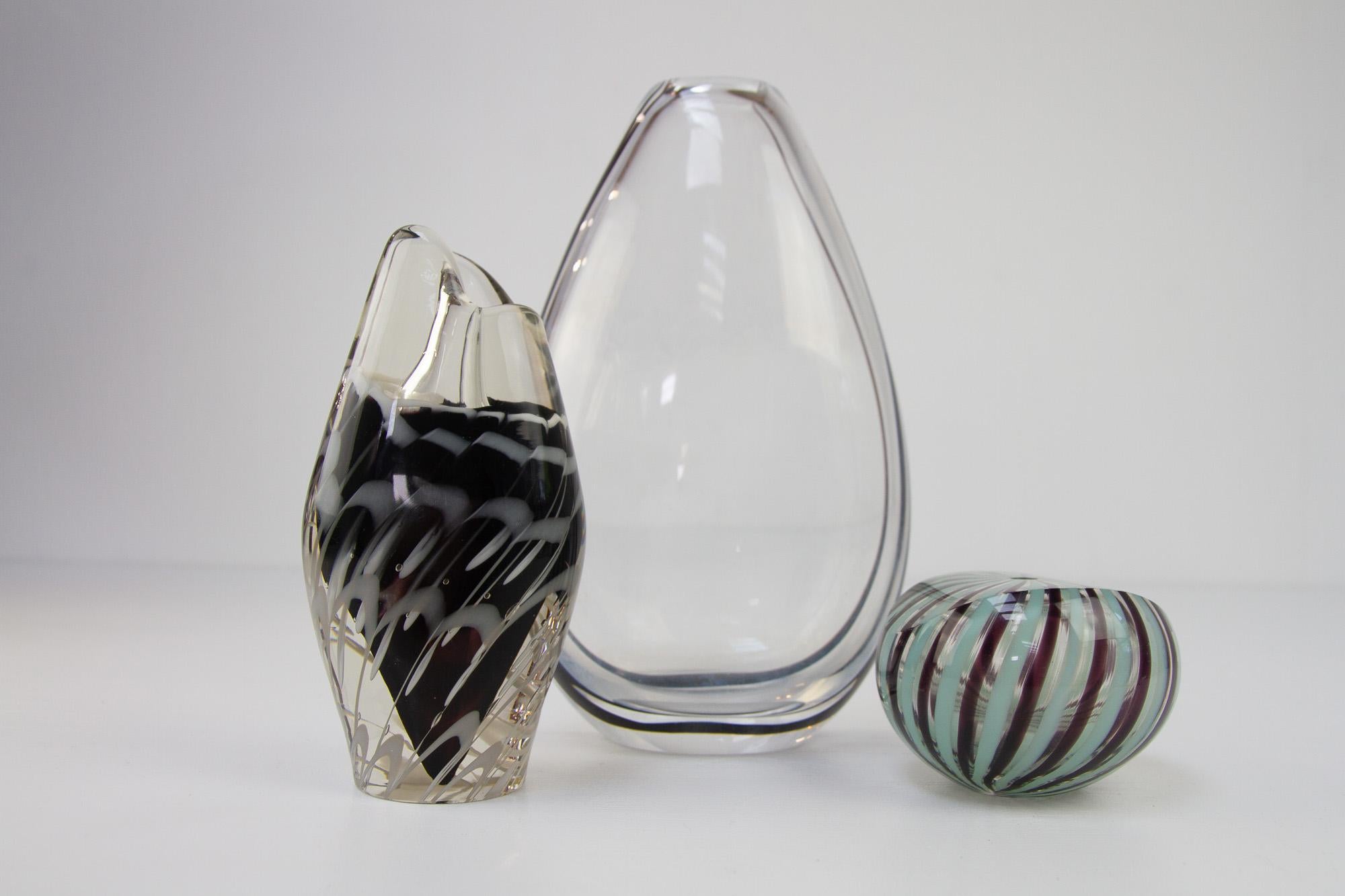 Vintage Crystal Coquille Vase by Paul Kedelv for Flygsfors Sweden, 1950s. For Sale 3