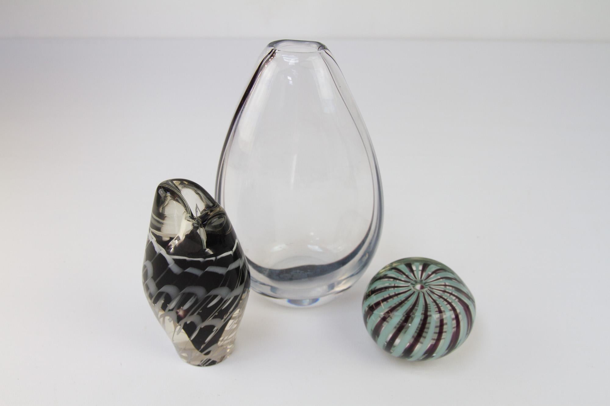 Vintage Crystal Coquille Vase by Paul Kedelv for Flygsfors Sweden, 1950s. For Sale 4