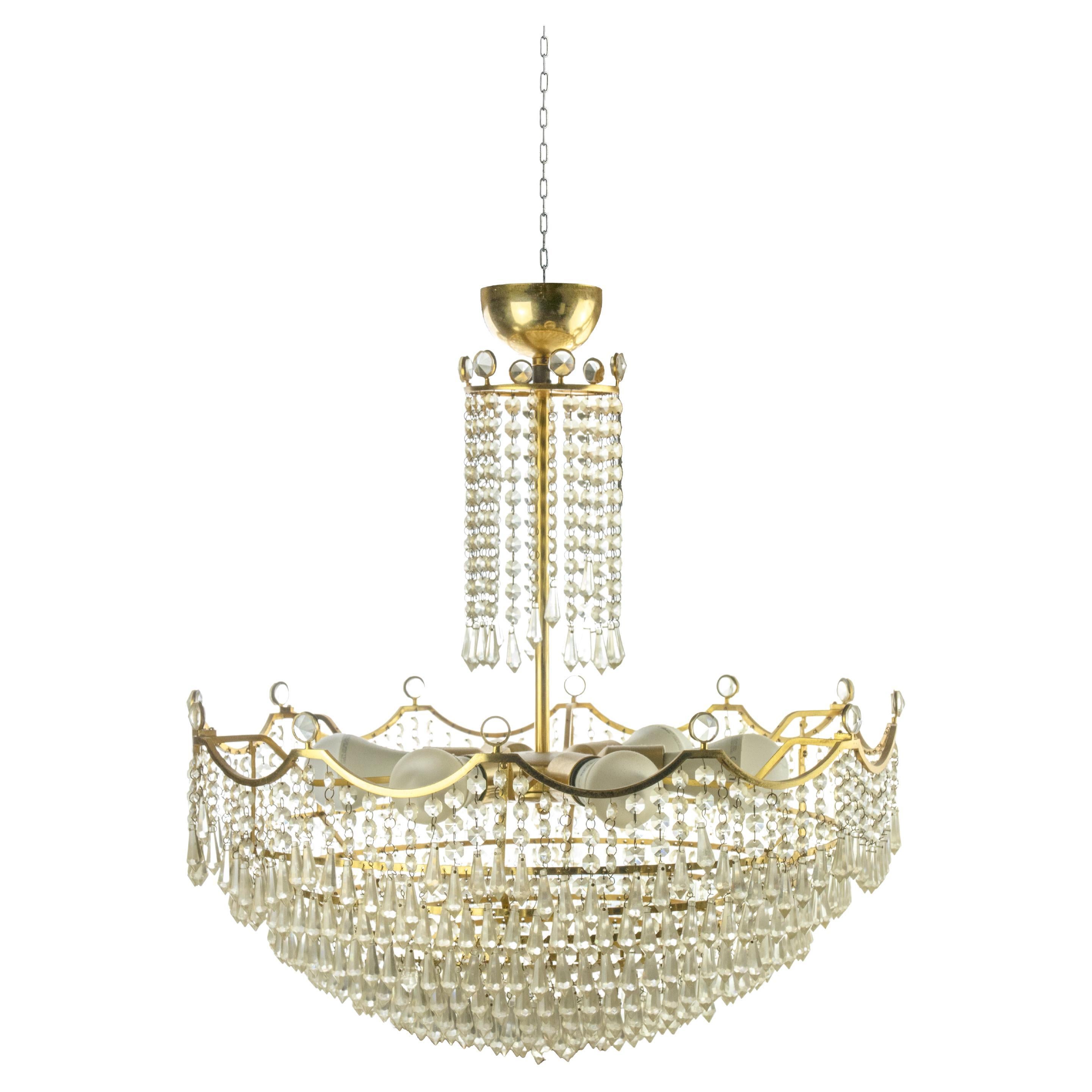 Vintage Crystal Drops Chandelier, Italy 1970s For Sale