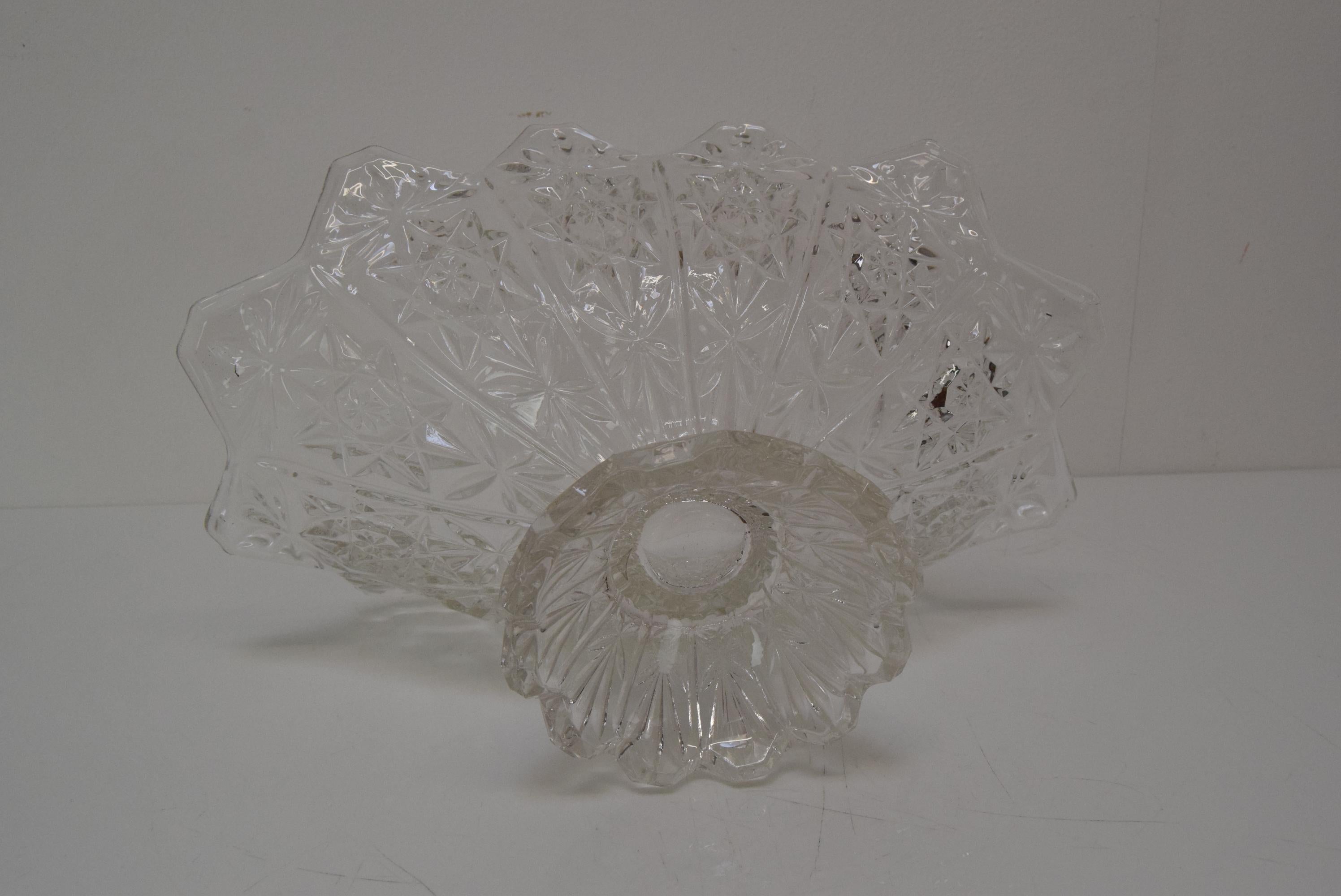 Vintage Crystal Glass Bowl, Glasswork Novy Bor, 1950's. For Sale 4