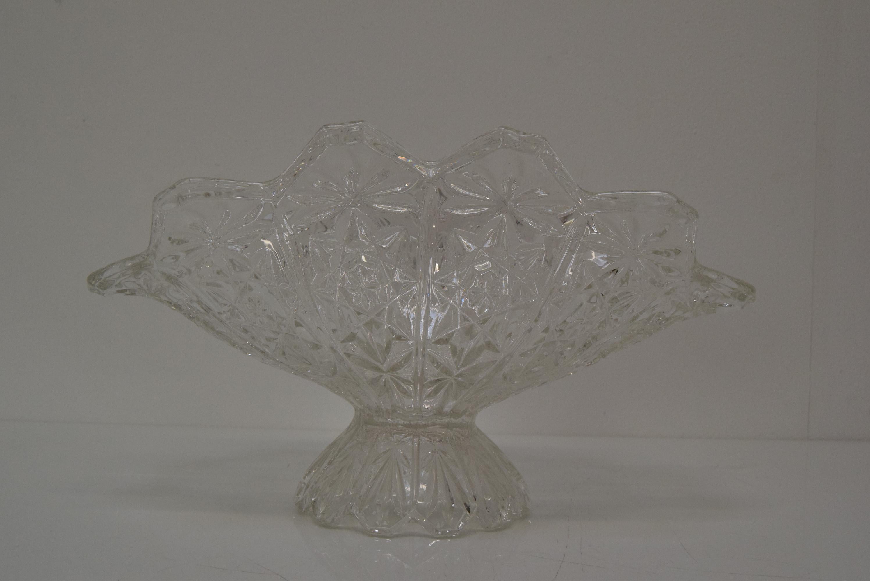 Czech Vintage Crystal Glass Bowl, Glasswork Novy Bor, 1950's. For Sale