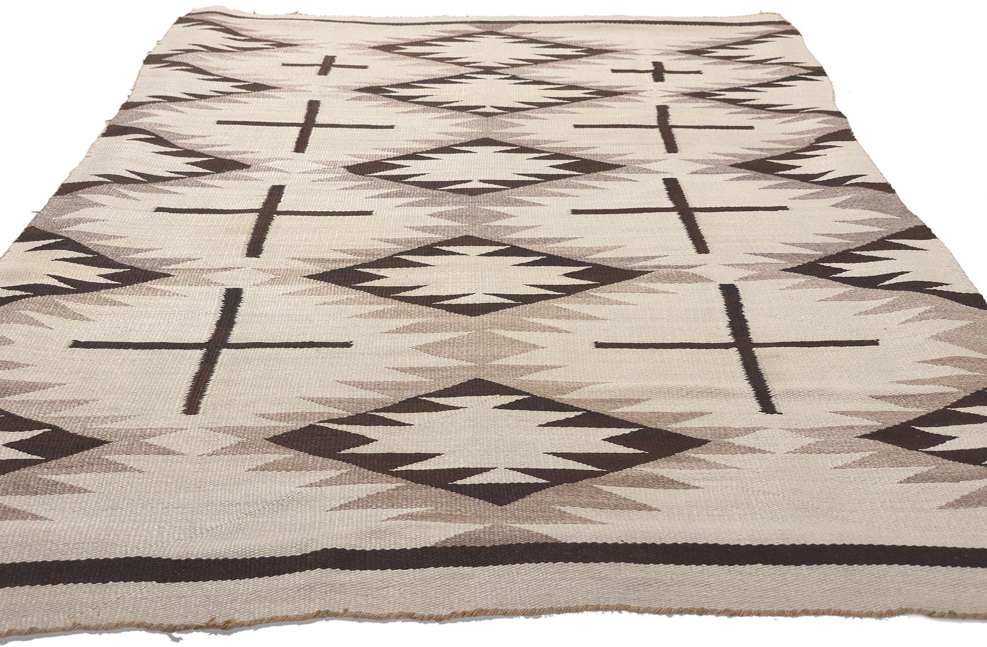 American Vintage Crystal Navajo Rug with Southwest Minimalist Style For Sale