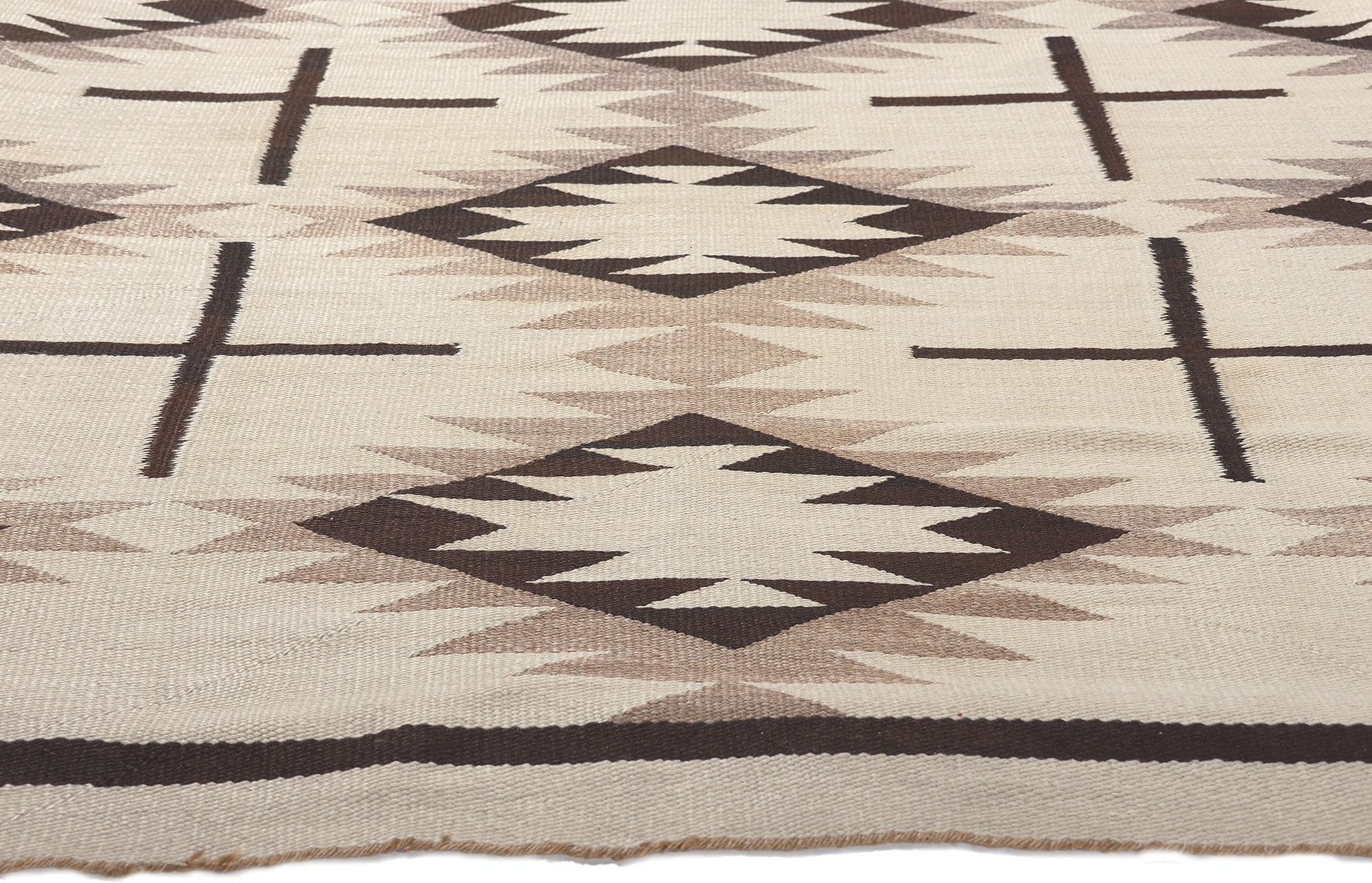 Hand-Woven Vintage Crystal Navajo Rug with Southwest Minimalist Style For Sale