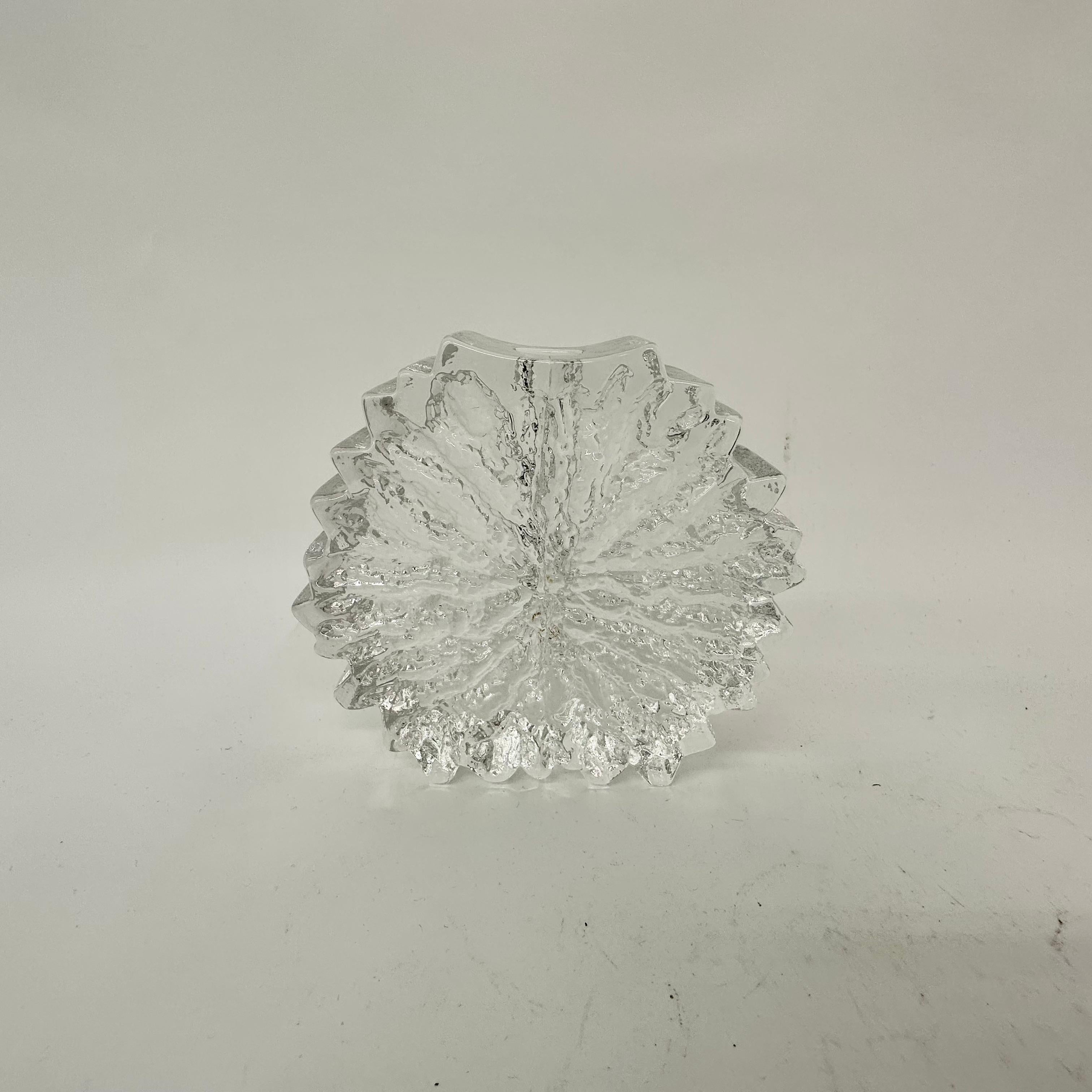 Norvégien Soliflore vintage en cristal de Hadeland Norvège 'Nautilus' 1970's en vente