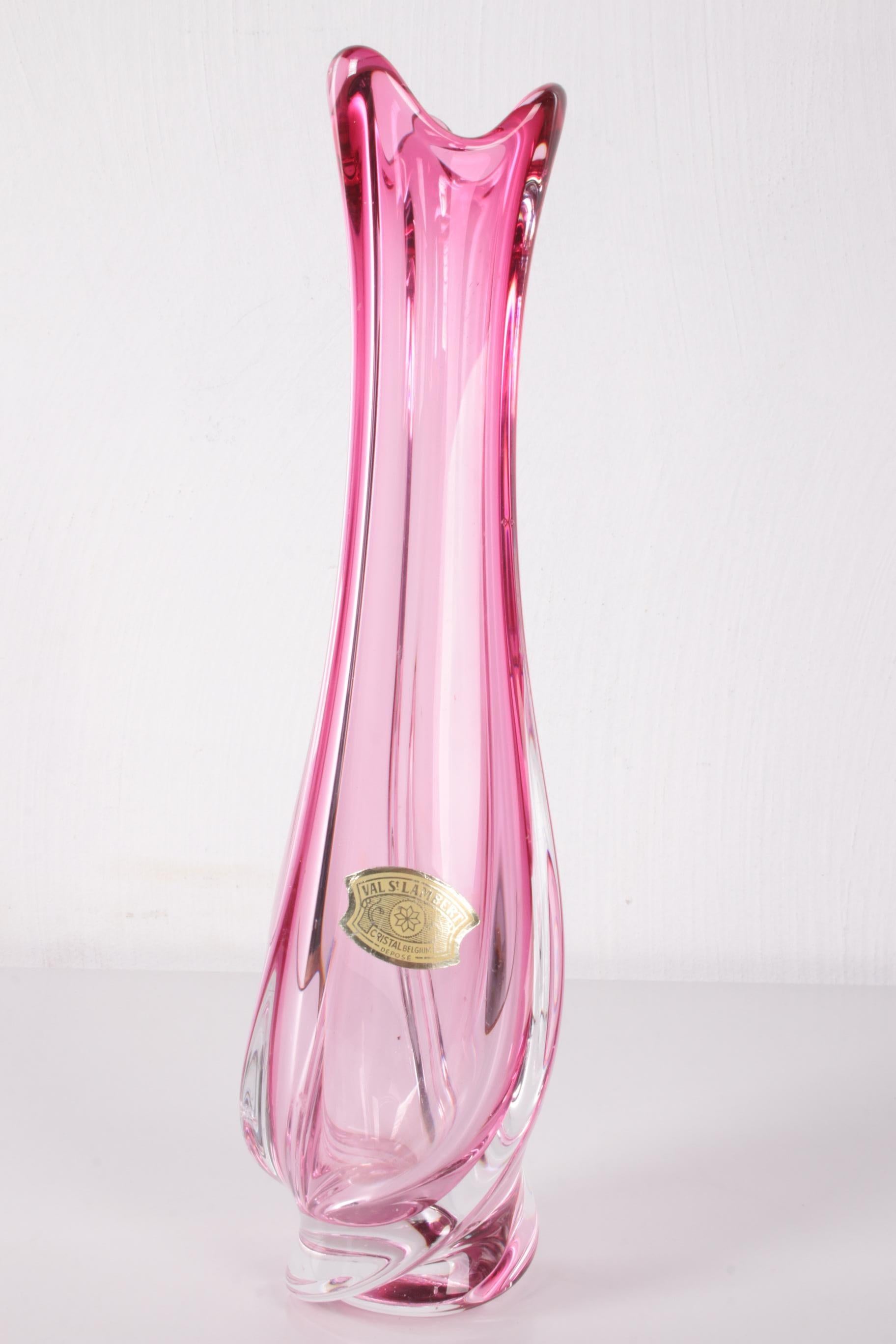 Vintage crystal vase from Val St-Lambert Belgium 1960

Pink crystal Val Saint Lambert large vase.

Handmade piece made in Belgium in the 60's. The twisted crystal is hand blown and bears the original label.

Beautiful pink intended as a vase