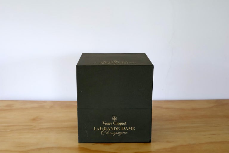 Boîte Métal Veuve Clicquot Forme Pot De Peinture – Vintage Années 90 – Occasion