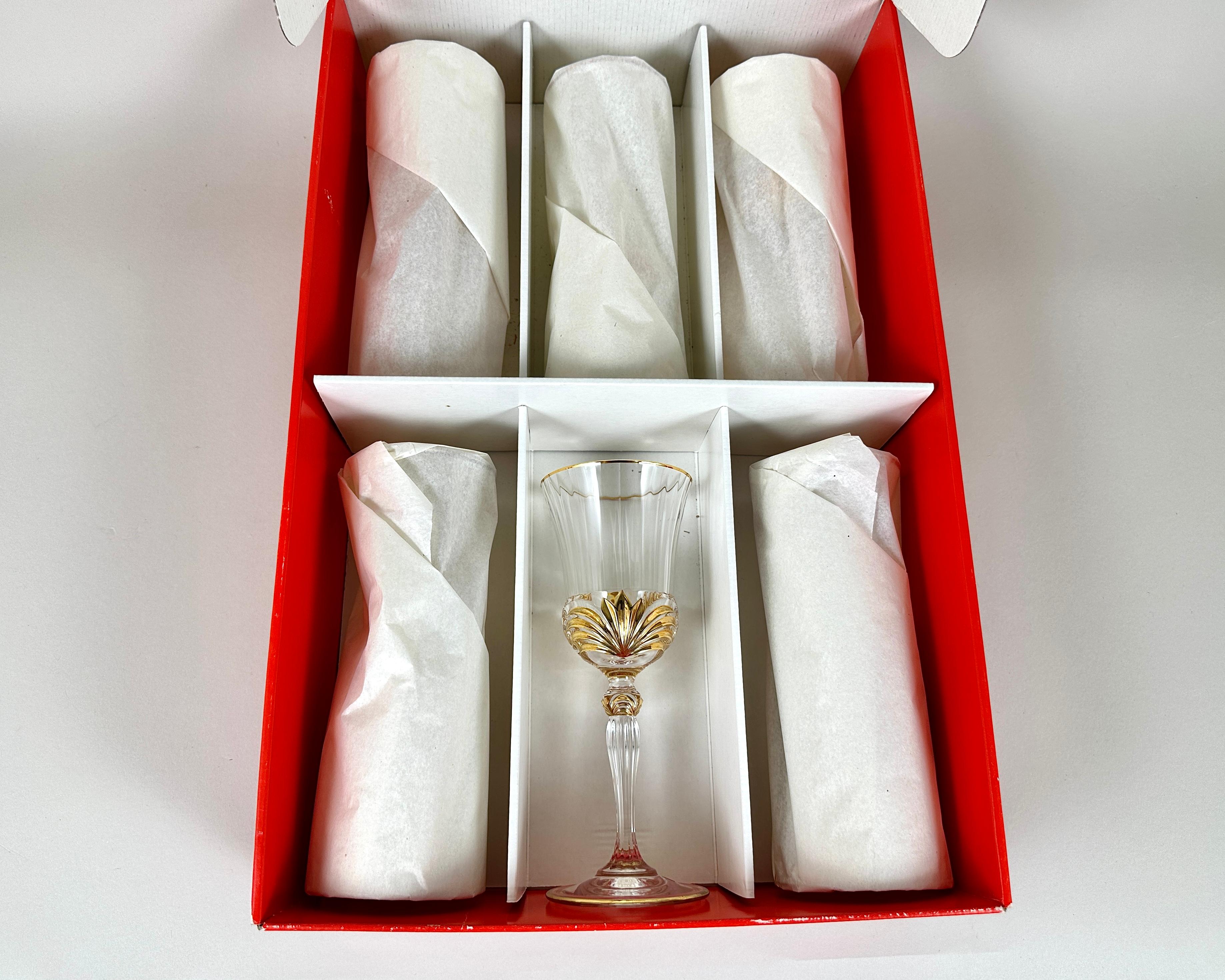 Bicchieri da vino in cristallo vintage con doratura 6 pezzi, Cristal de Paris, nuovi in scatola in vendita 2