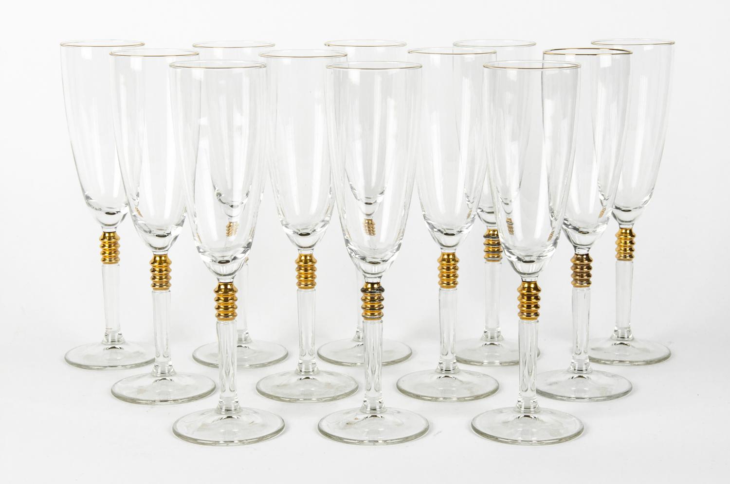 Vintage Crystal with Gold Design Champagne Flute Set of 12 In Excellent Condition In Tarry Town, NY