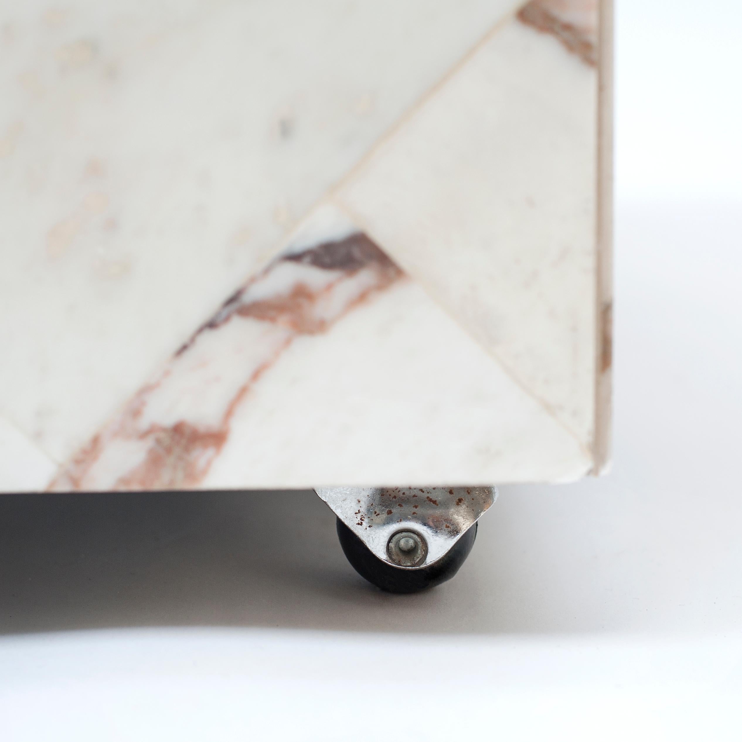 Vintage Cube-Shaped Side Table in Marble, 1970s  In Good Condition In Hilversum, NL