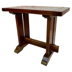 Tavolino cubista d'epoca in legno di noce, anni '20