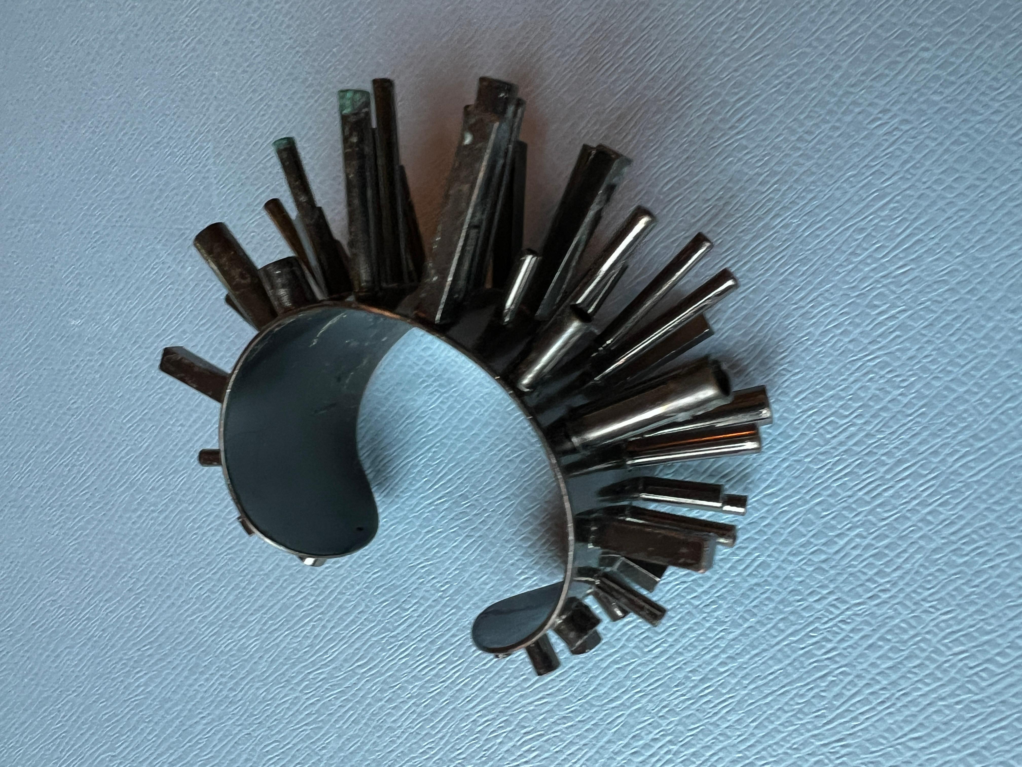 Brazalete Brazalete Brutalista Pieza de Declaración Metal de Pistola Rutenio en venta 7