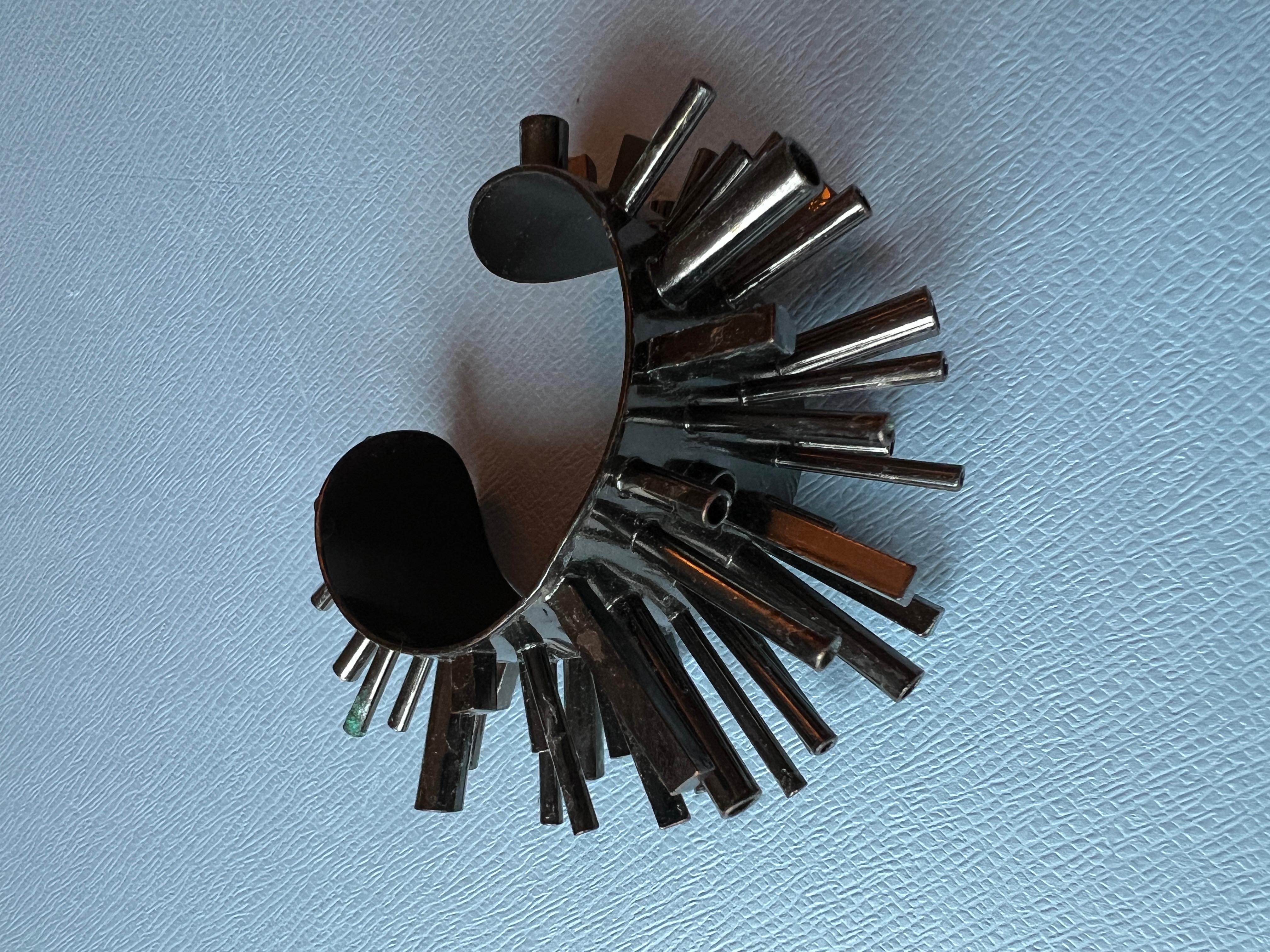 Brazalete Brazalete Brutalista Pieza de Declaración Metal de Pistola Rutenio en Nuevo estado para la venta en Los Angeles, CA