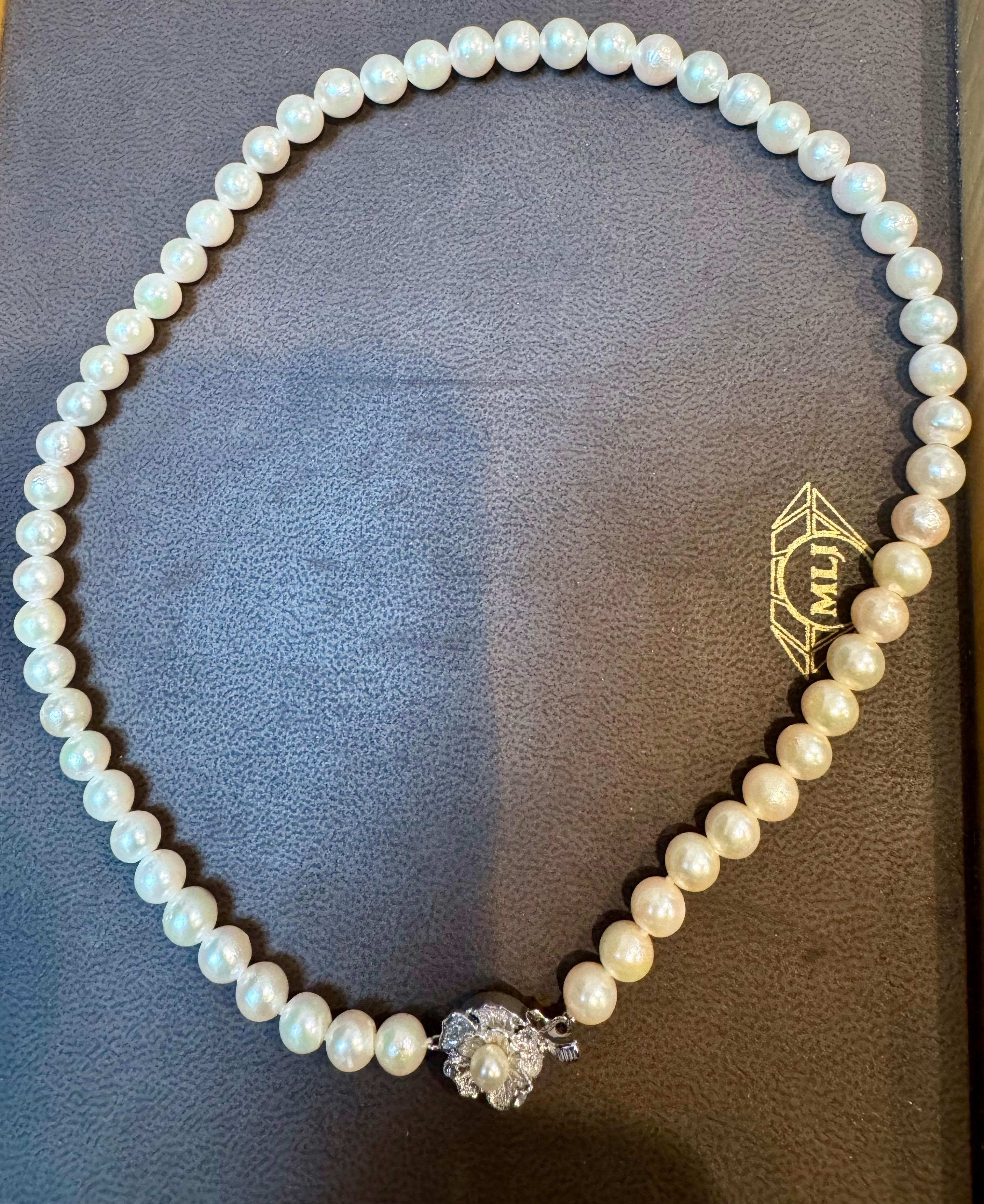 Round Cut Vintage Cultured Akoya Pearl  Necklace Length 16