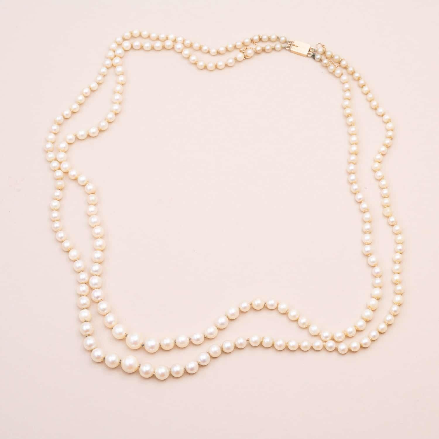 Bead Vintage Cultured and Fine Pearl Necklace For Sale