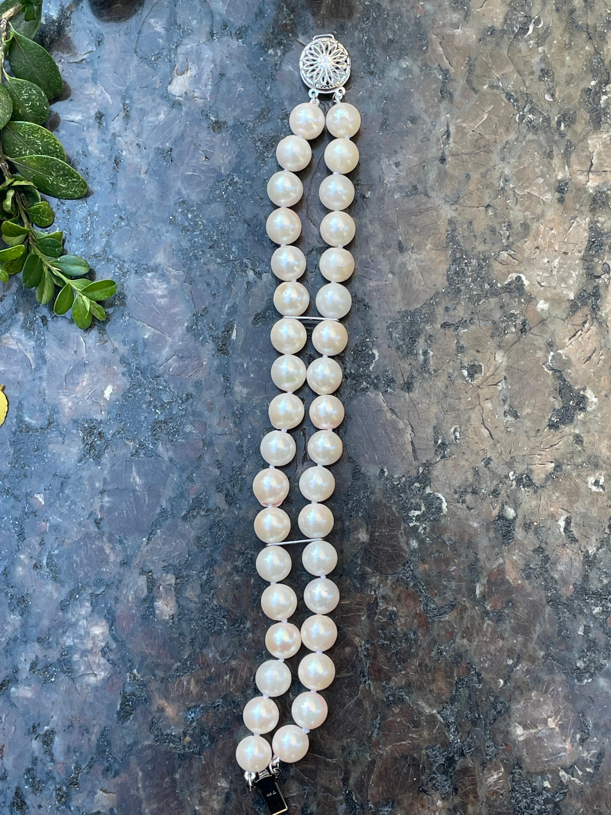 Bracelet à double rang de perles de culture japonaise 14 carats WG en vente 4