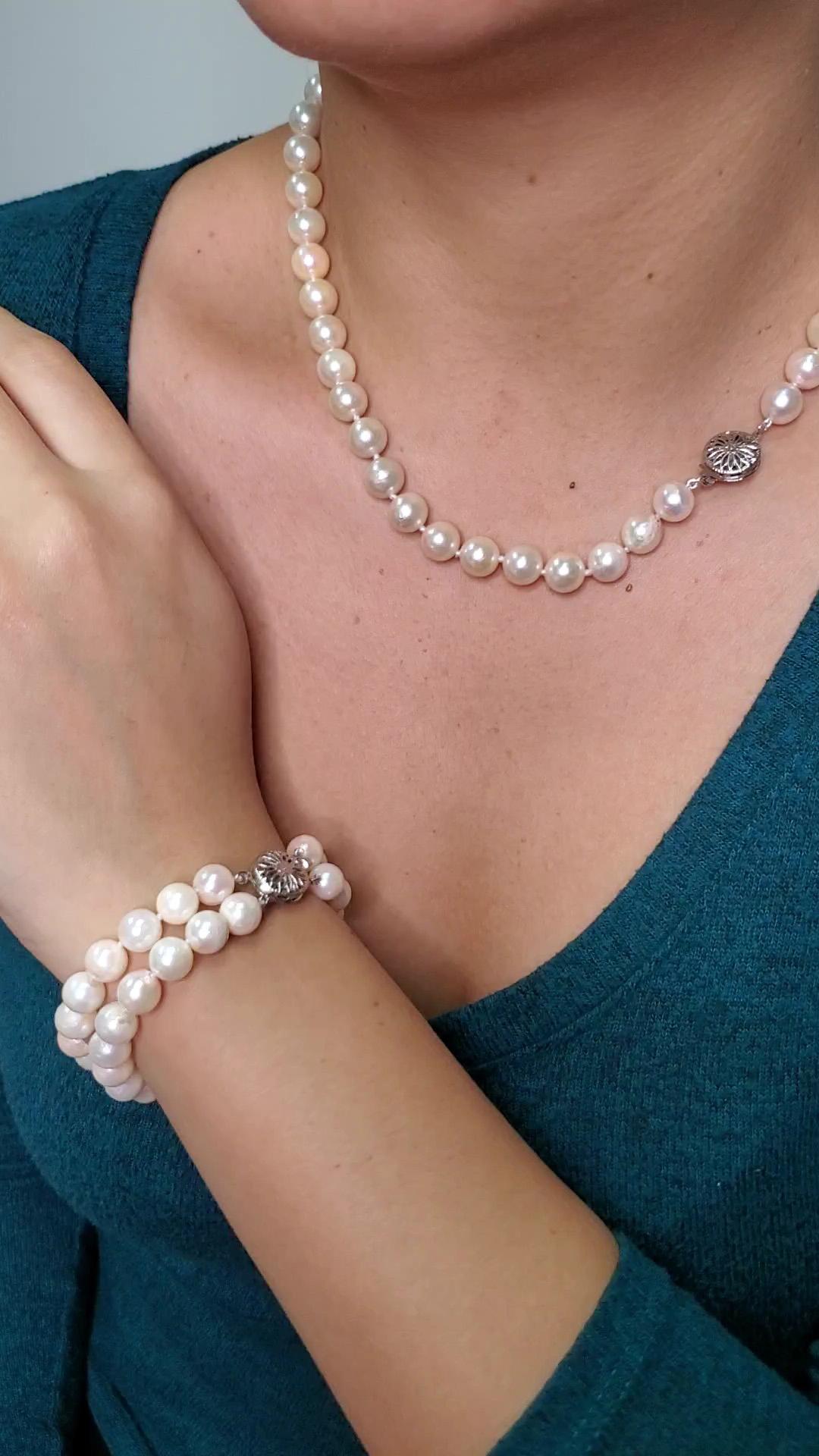 Bracelet à double rang de perles de culture japonaise 14 carats WG en vente 7