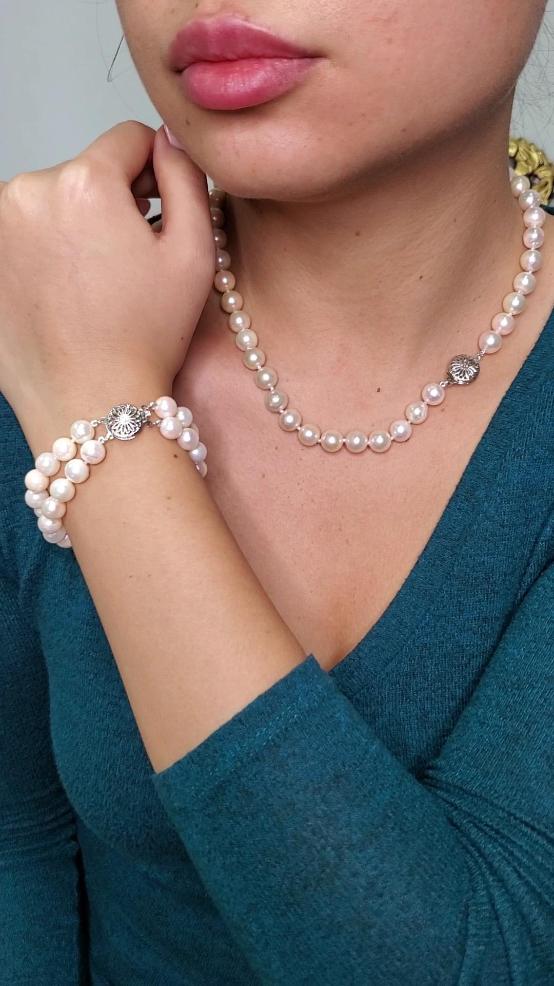 Bracelet à double rang de perles de culture japonaise 14 carats WG en vente 8