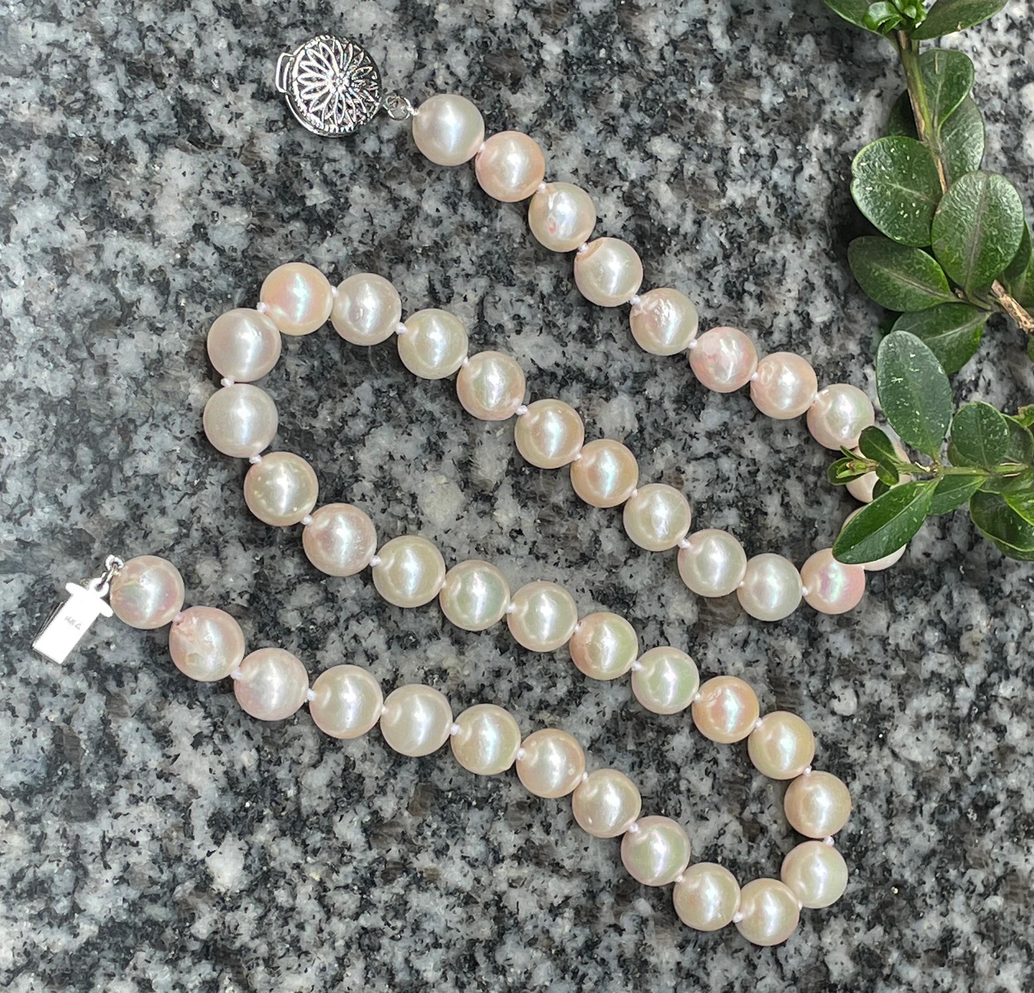 Vintage Cultured Japanese PEARL 9.20mm Strand NECKLACE 14K White Gold In Good Condition In New York, NY