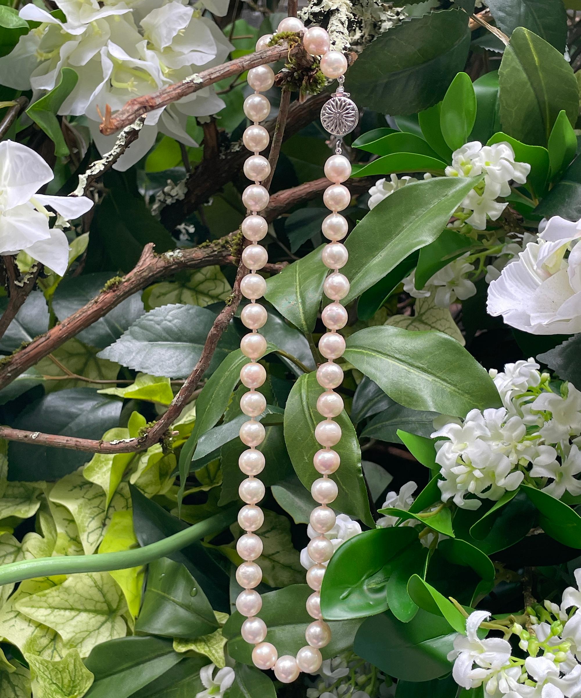 Vintage Cultured Japanese PEARL 9.20mm Strand NECKLACE 14K White Gold 1