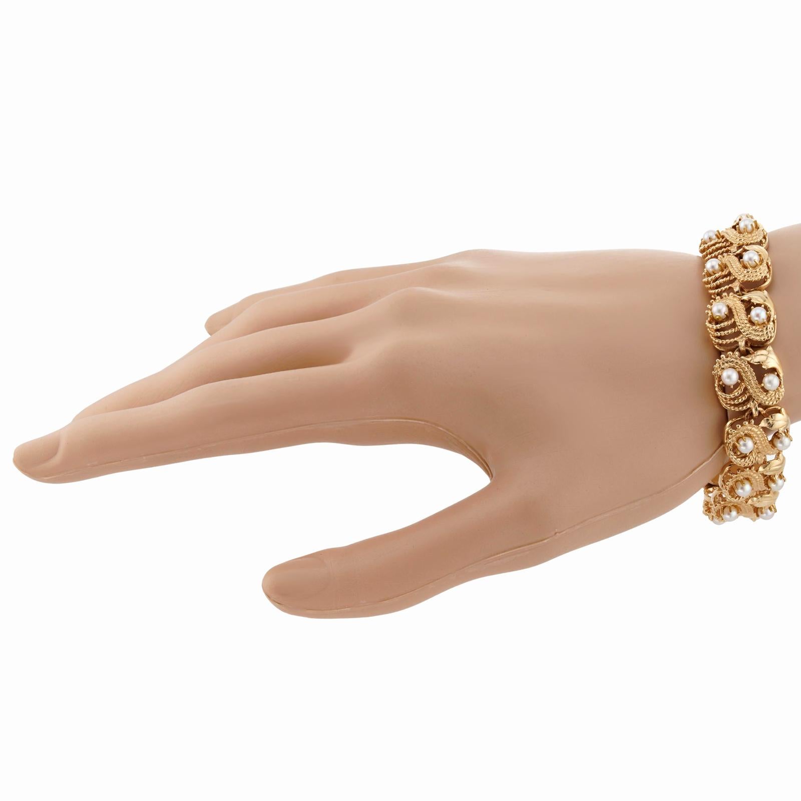 Taille ronde Bracelet Vintage à 2 rangs de perles de culture en or jaune 14k A Link en vente