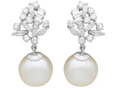 Ohrringe aus 18 Karat Weißgold mit Zuchtperlen 2,84 Karat Diamant im Vintage-Stil, um 1970