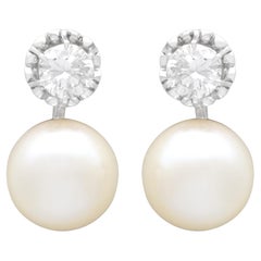 Ohrringe aus Platin mit Zuchtperlen und 1,07 Karat Diamanten im Vintage-Stil, um 1950