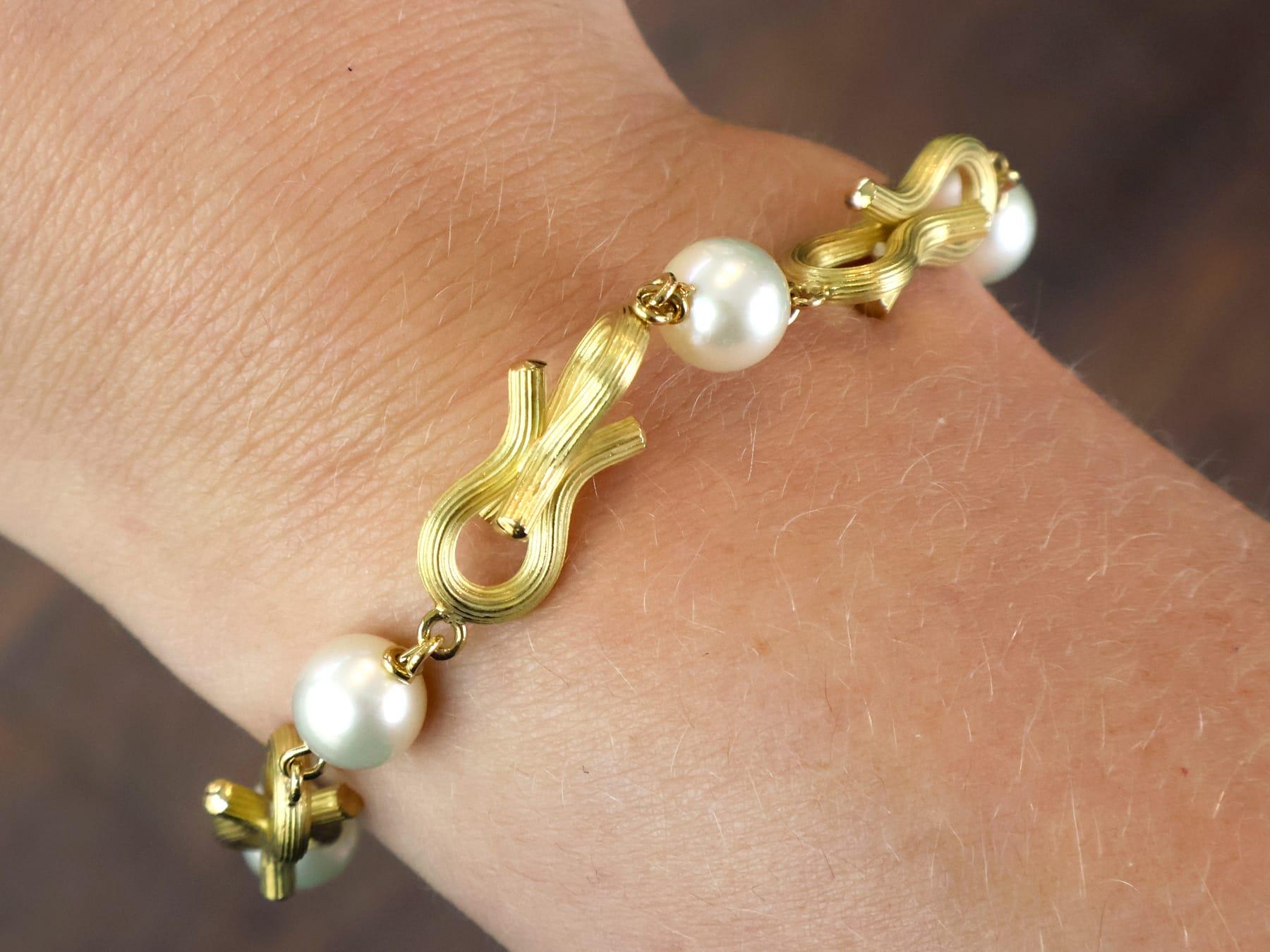 Bracelet vintage en perles de culture et or jaune 18k Circa 1990 Excellent état - En vente à Jesmond, Newcastle Upon Tyne