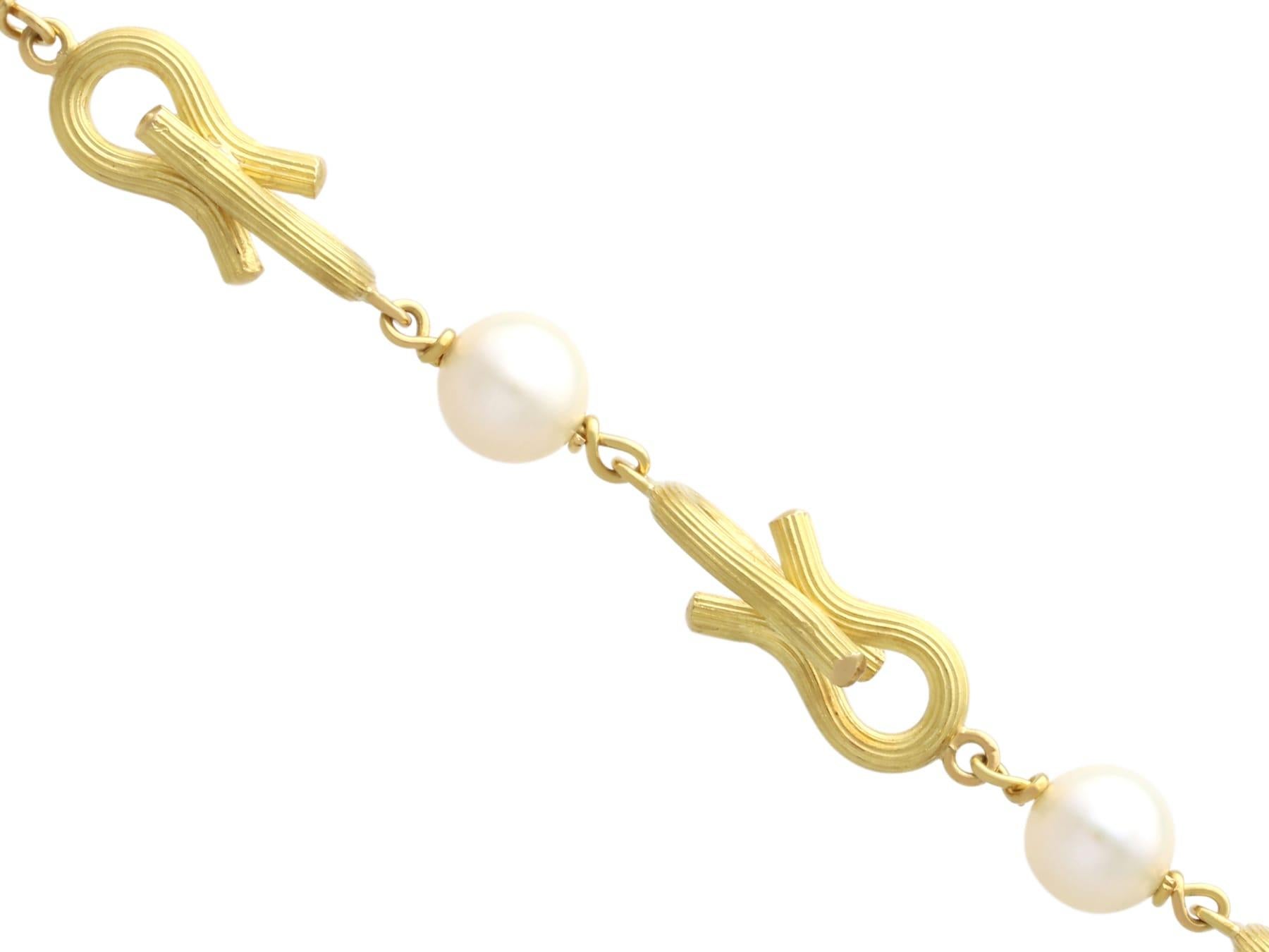 Bracelet vintage en perles de culture et or jaune 18k Circa 1990 en vente 3