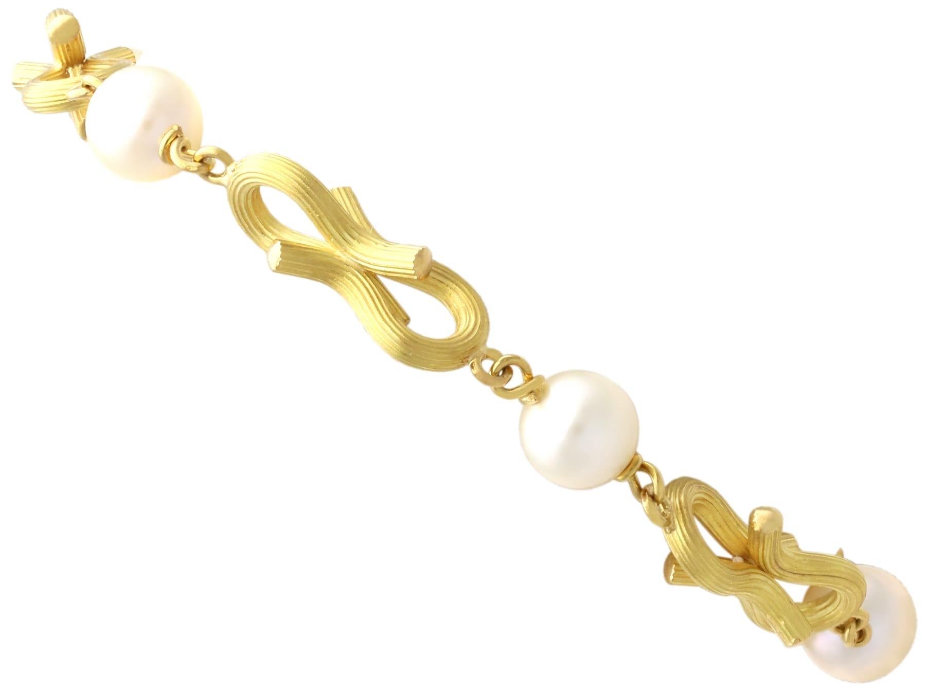 Pulsera vintage de perlas cultivadas y oro amarillo de 18 quilates Circa 1990