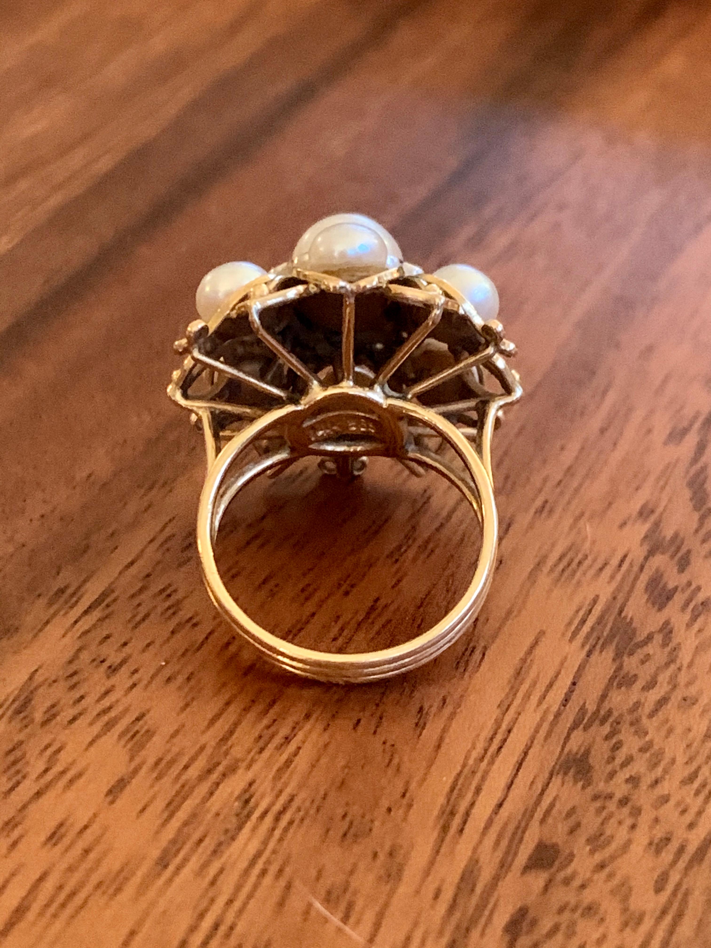 Vintage Cultured Pearl and Diamond 14 Karat Yellow Gold Fashion Ring For Sale 4