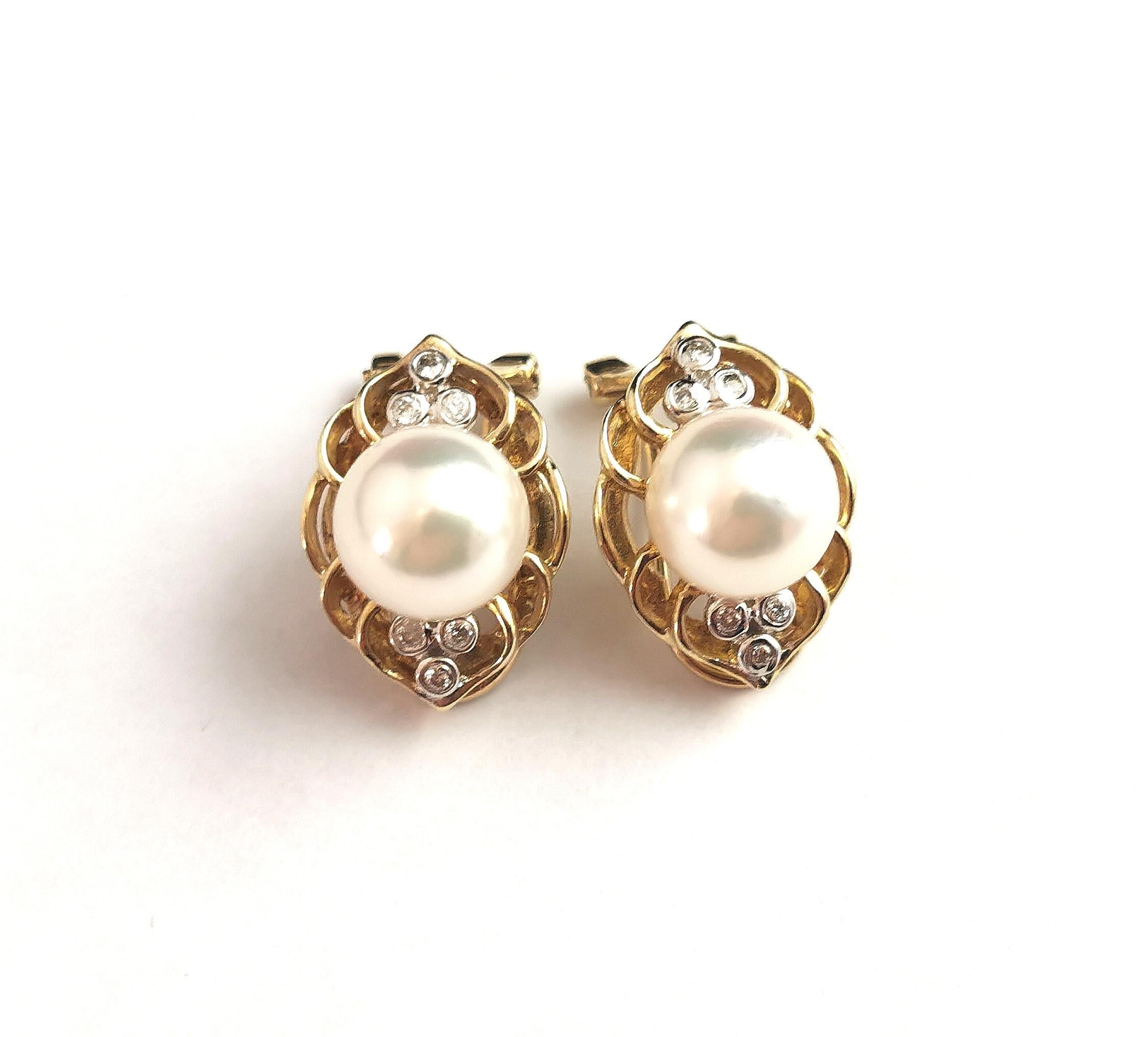 Vintage Cultured Pearl and Diamond Clip Earrings, 9k Yellow Gold For Sale 5