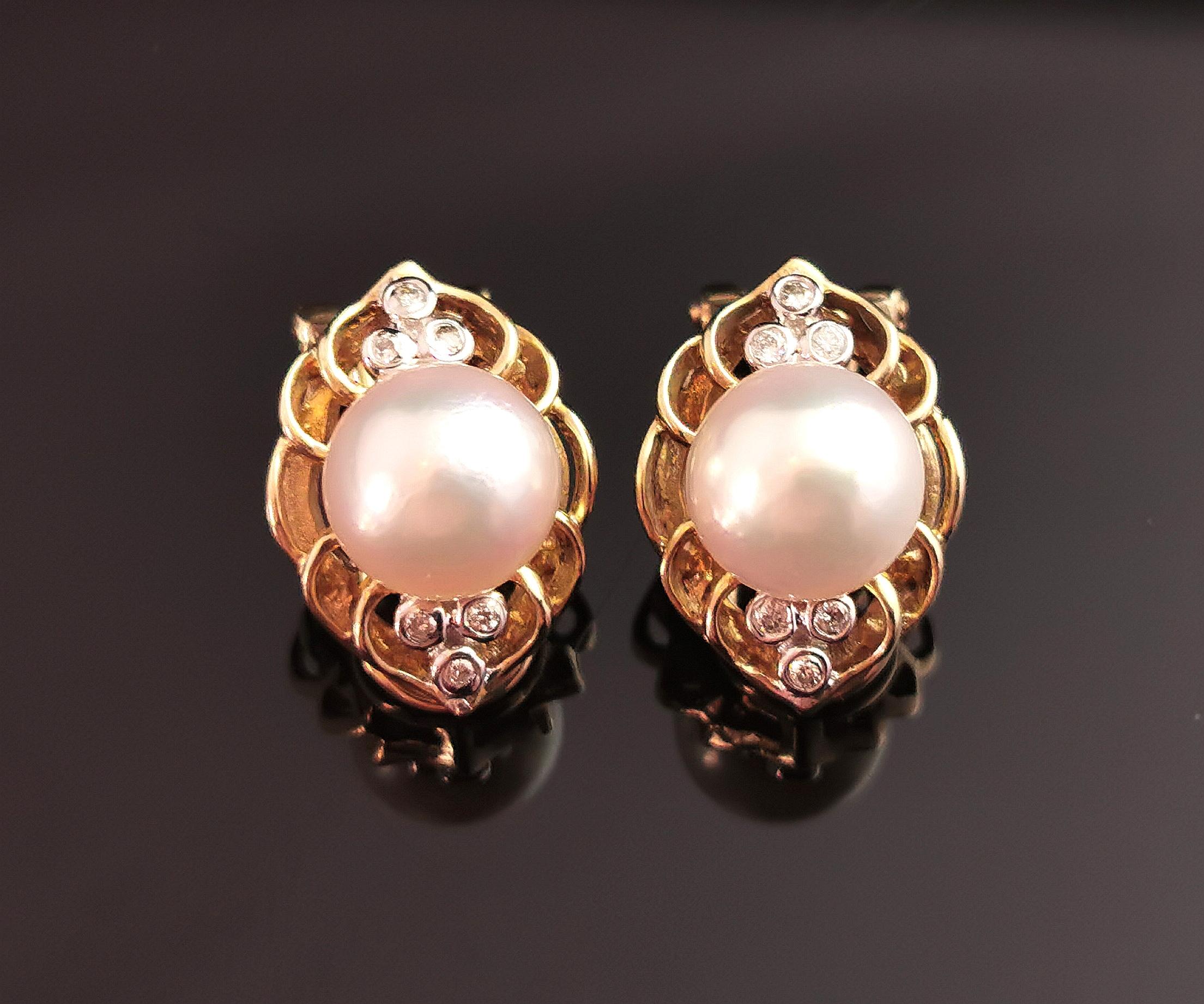 Vintage Cultured Pearl and Diamond Clip Earrings, 9k Yellow Gold For Sale 3