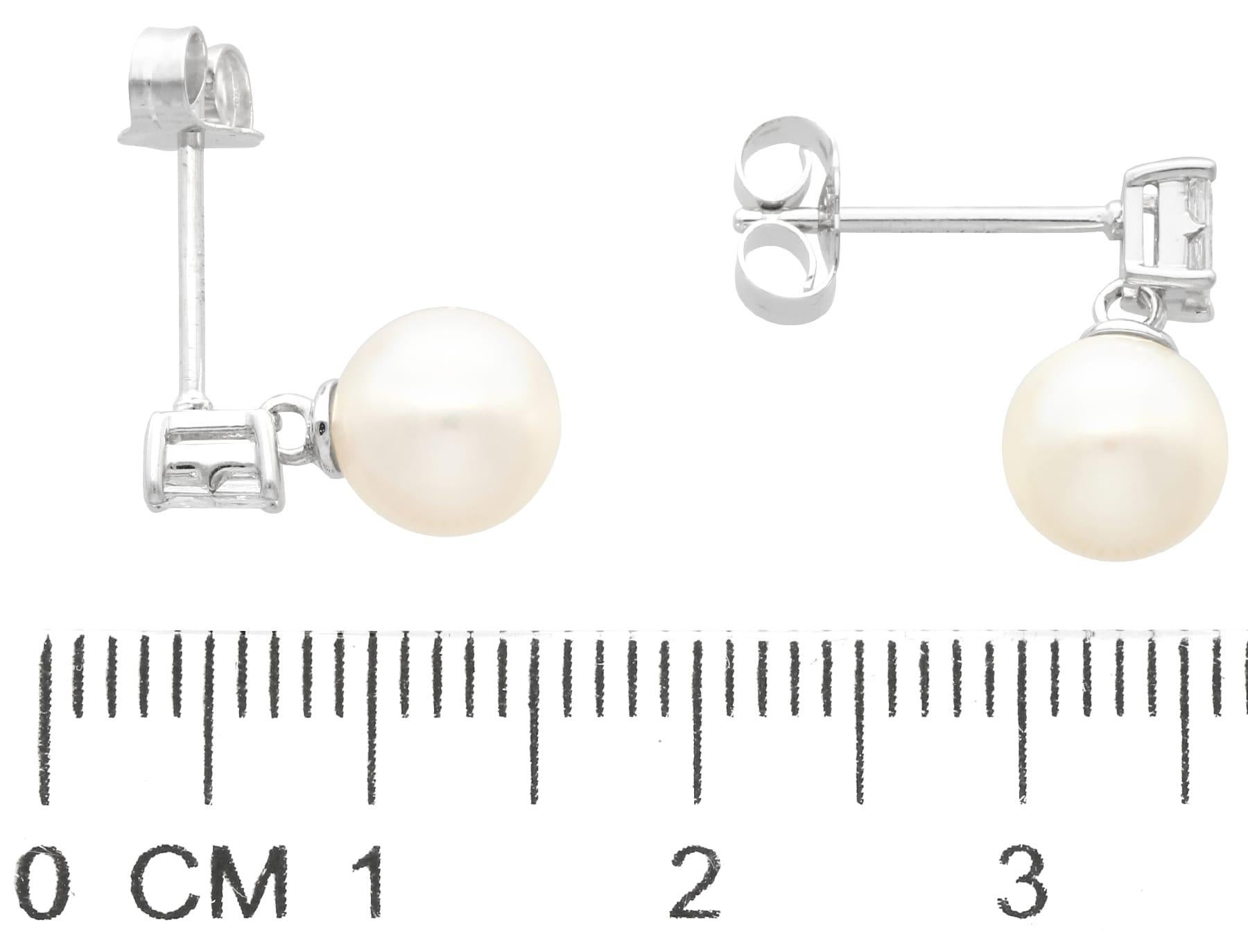 Vintage Cultured Pearl and Diamond White Gold Stud Earrings Circa 1990 For Sale 1