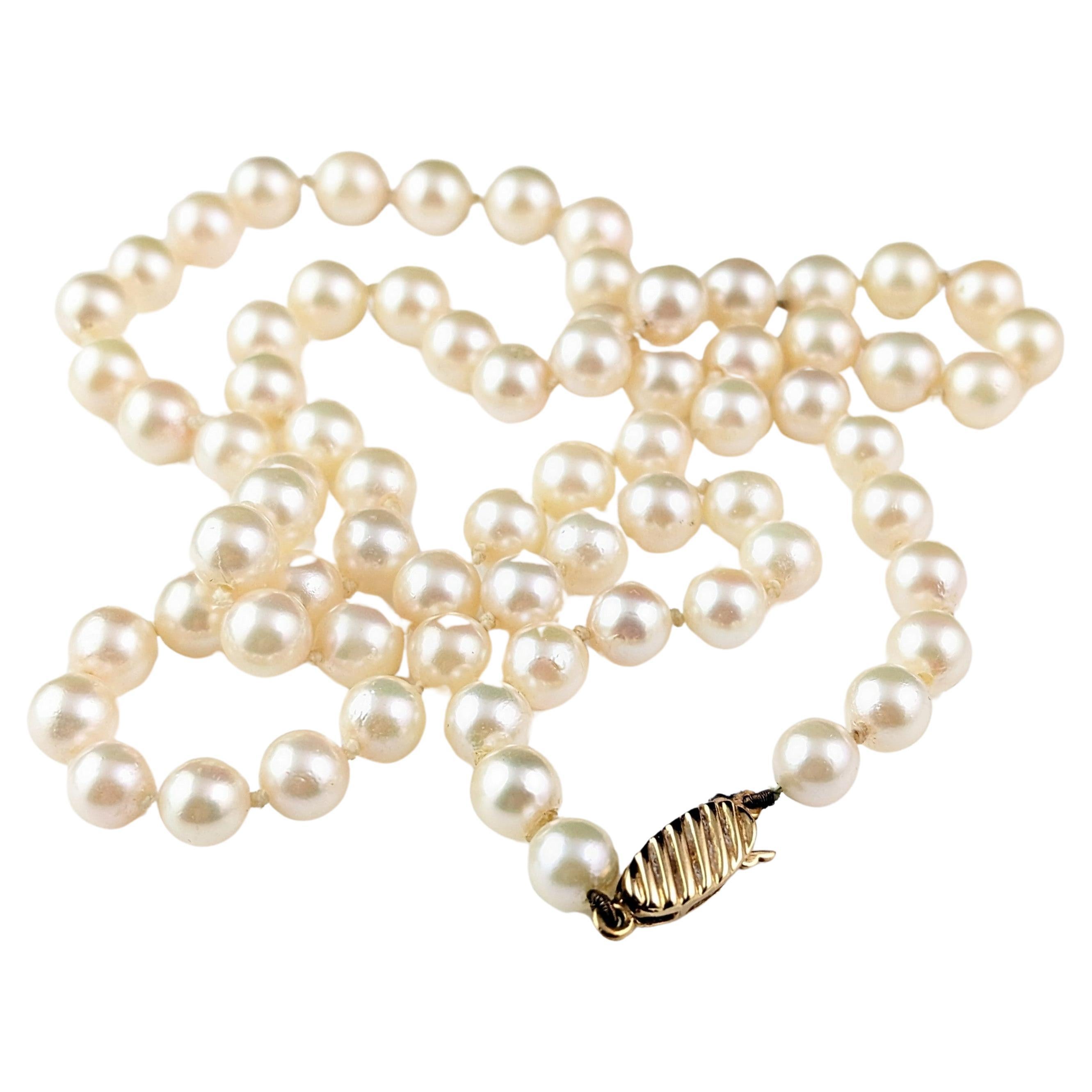Vintage Cultured Pearl necklace, 9k gold clasp, 1960s For Sale